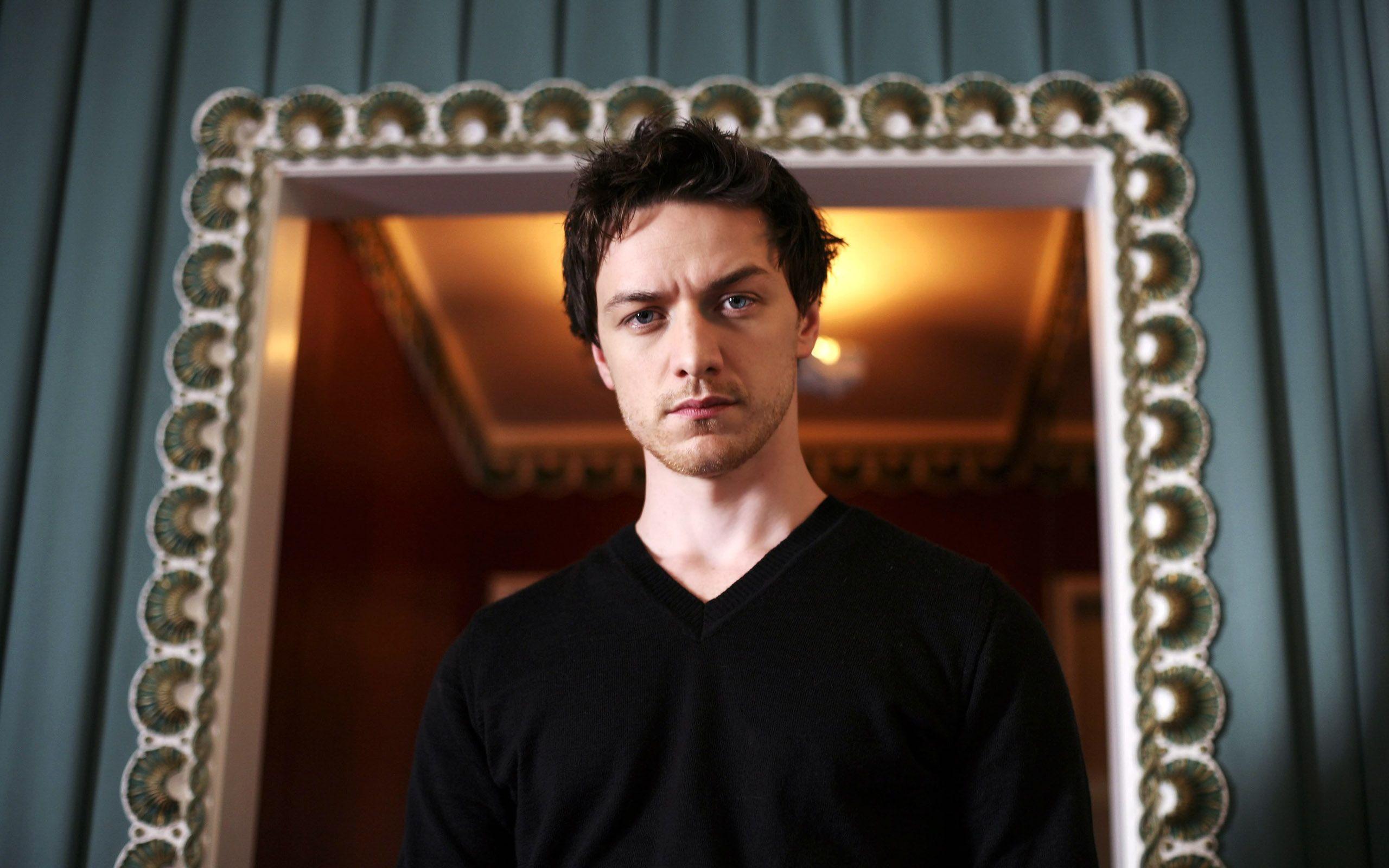 2560x1600 James McAvoy Wallpaper