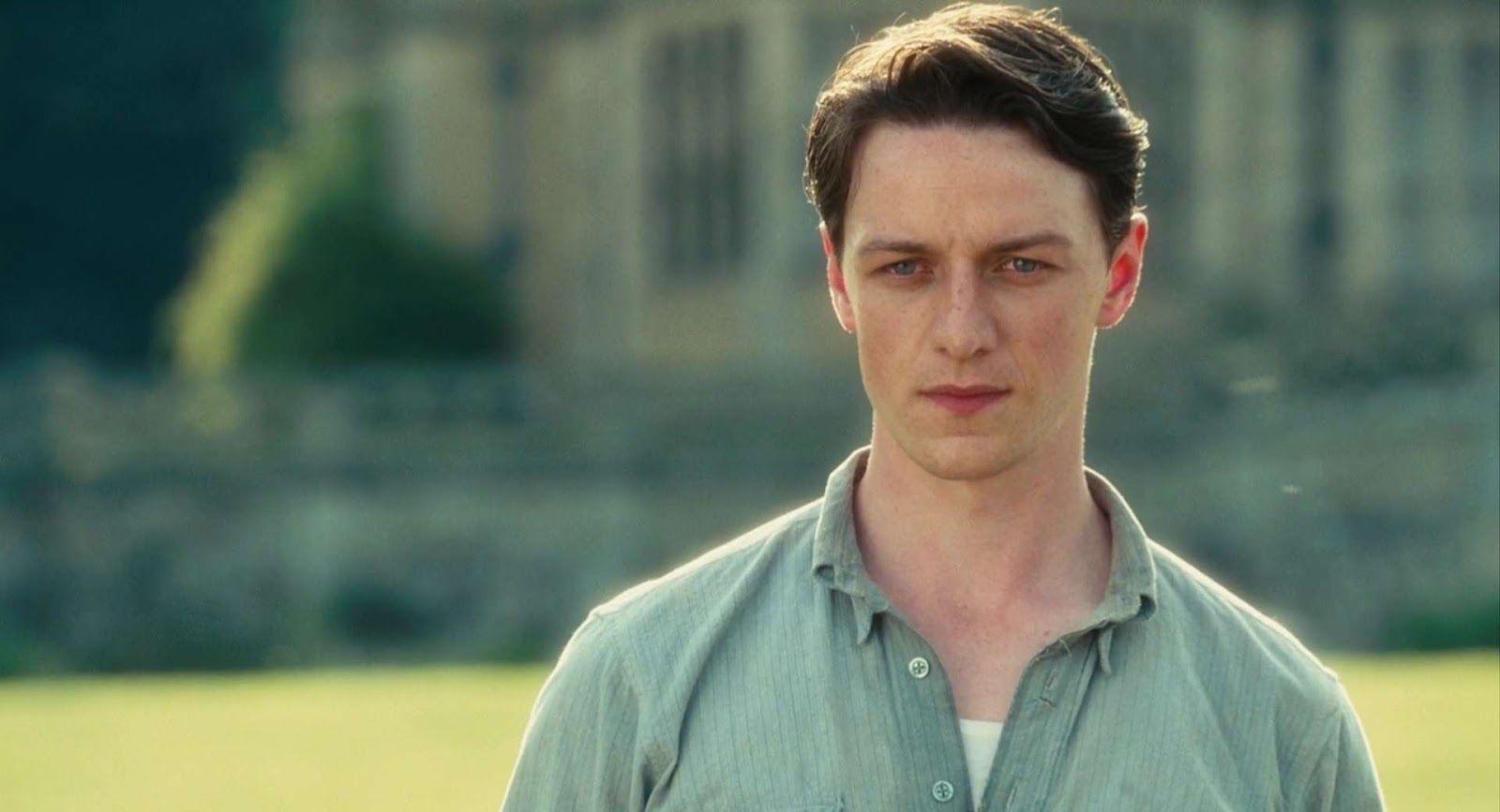 1600x867 James Mcavoy Hollywood Actor HD Wallpaper 002