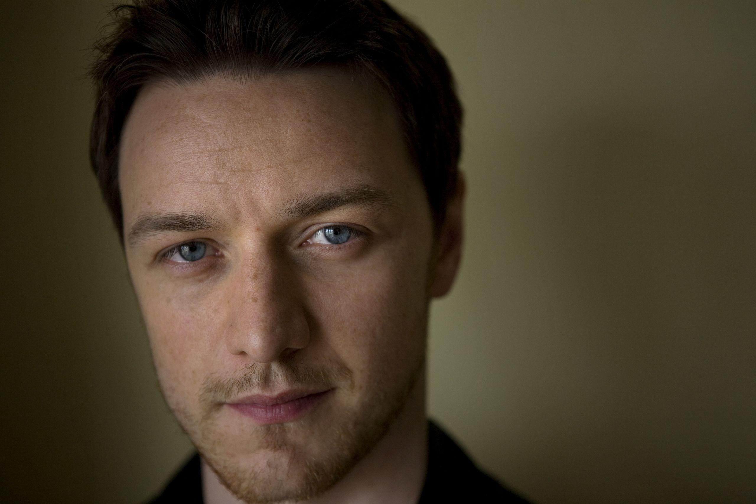 2560x1707 Computer James Mcavoy Wallpaper, Desktop Background 2560x1707 Id