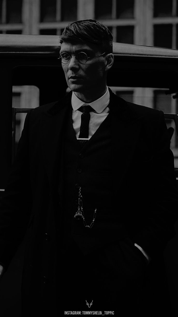736x1308 Tommy Shelby Wallpaper S4