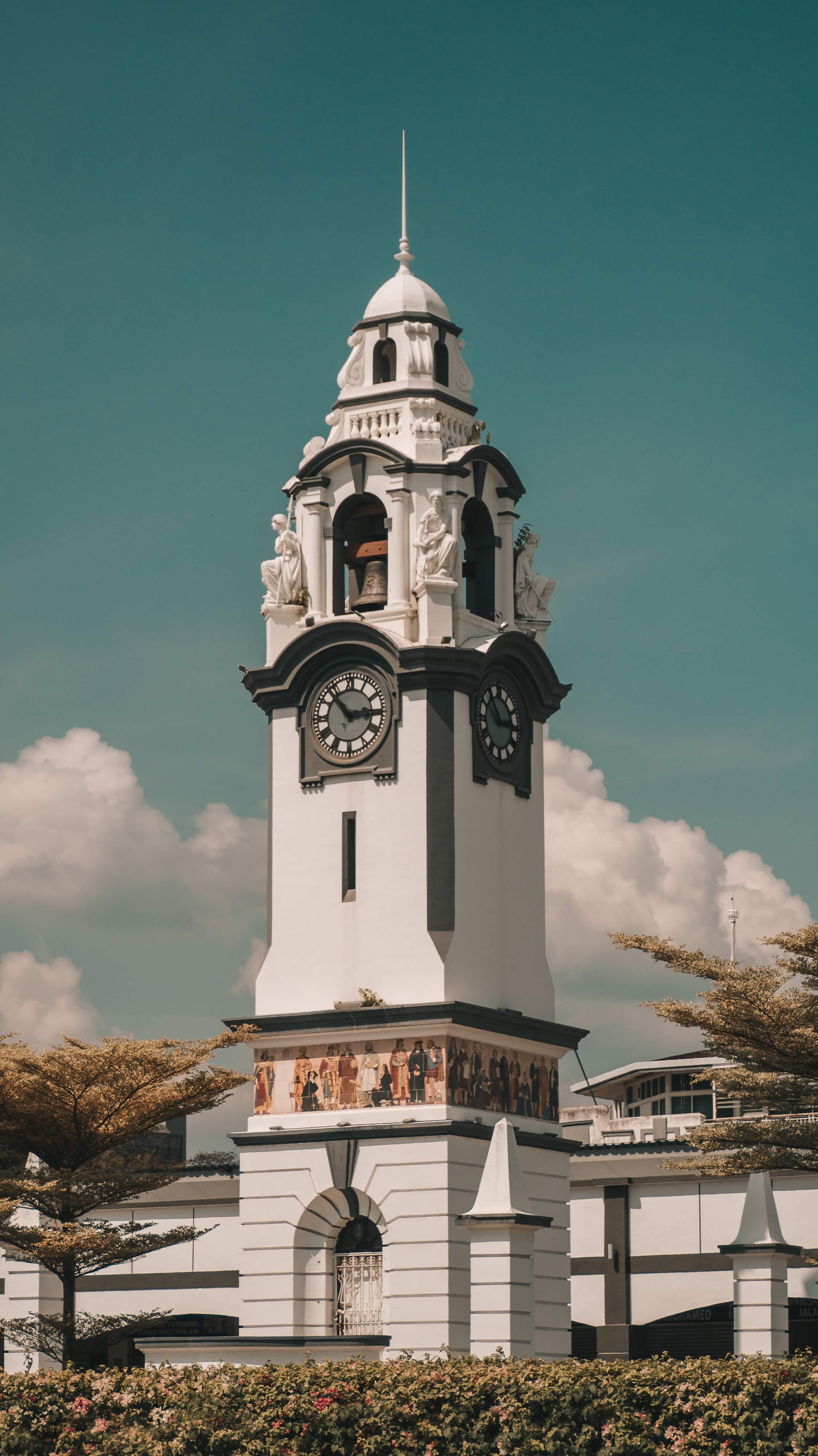 2250x4002 Ipoh Wallpaper
