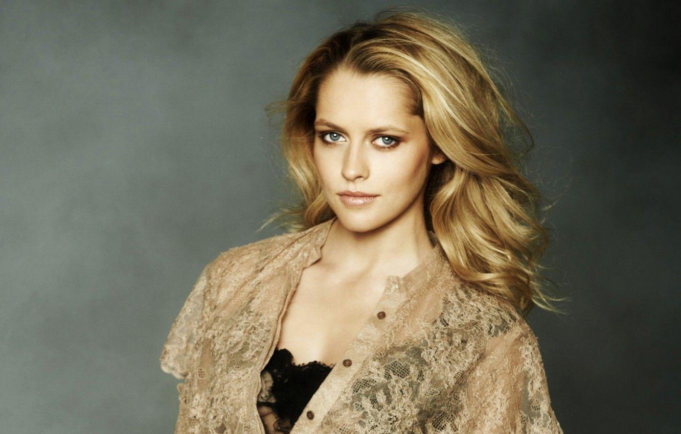 1332x850 Wallpaper look, actress, Australia, blonde, Teresa Palmer, Teresa