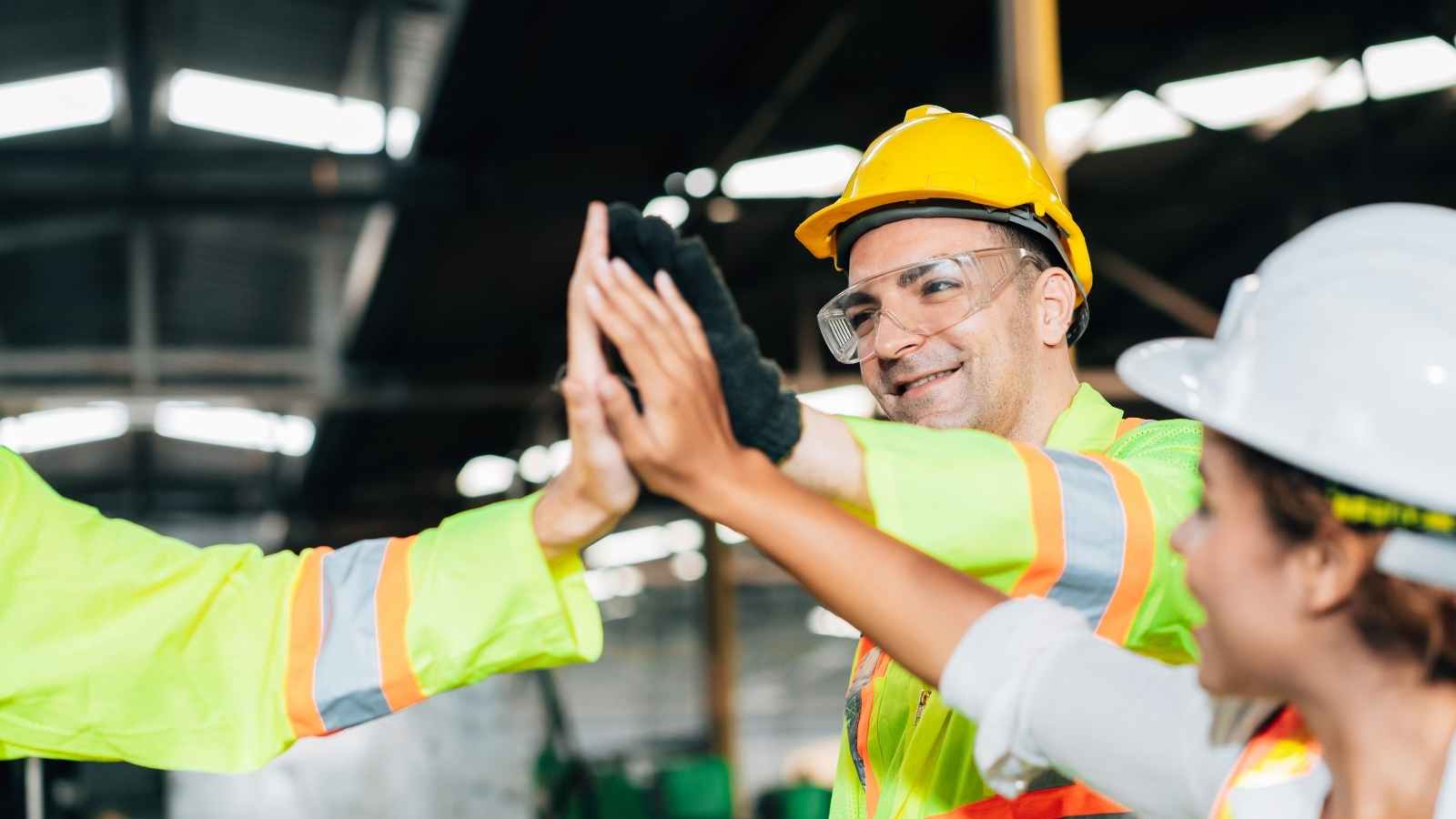 1600x900 Tips for Managing a Team in the Construction Industry