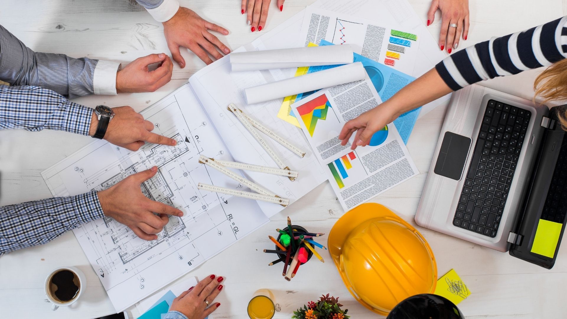 1920x1080 Sales Tools Every B2B Construction Team Needs in 2025