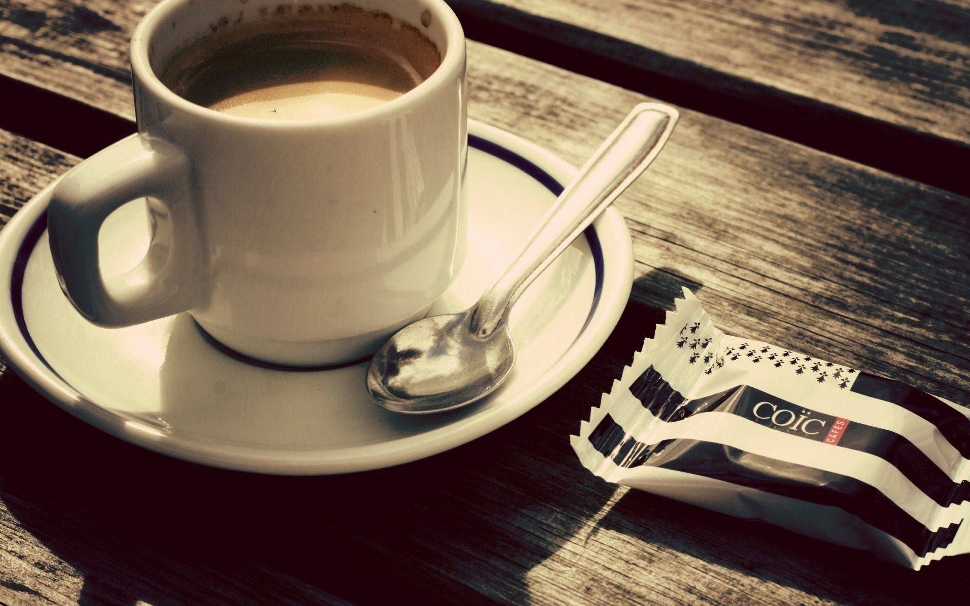 1920x1200 2K Quad HD Rustic Coffee Break Wallpaperx1600