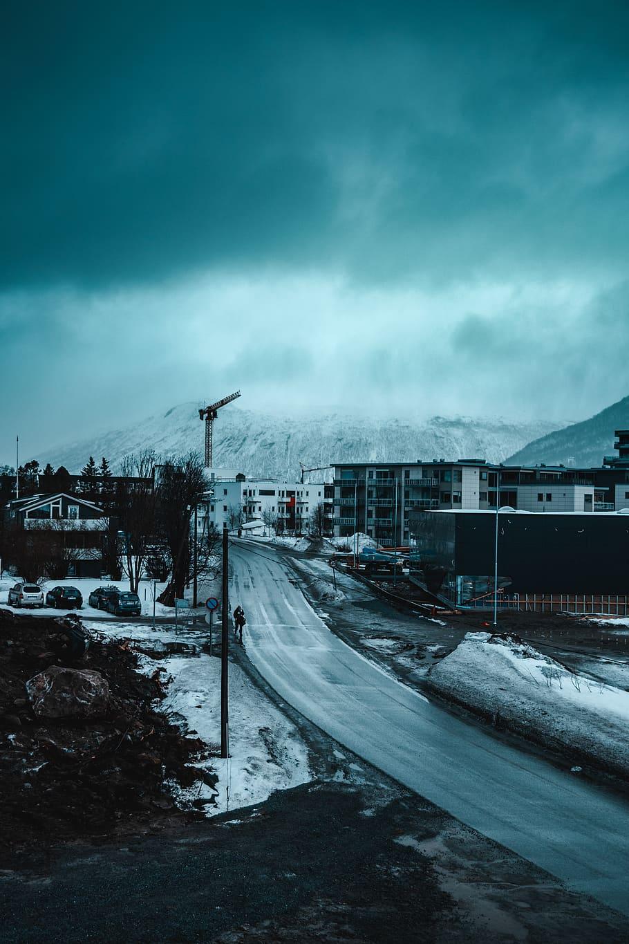 910x1365 HD wallpaper: Empty Road, city, empty street, gloomy, norway, snow