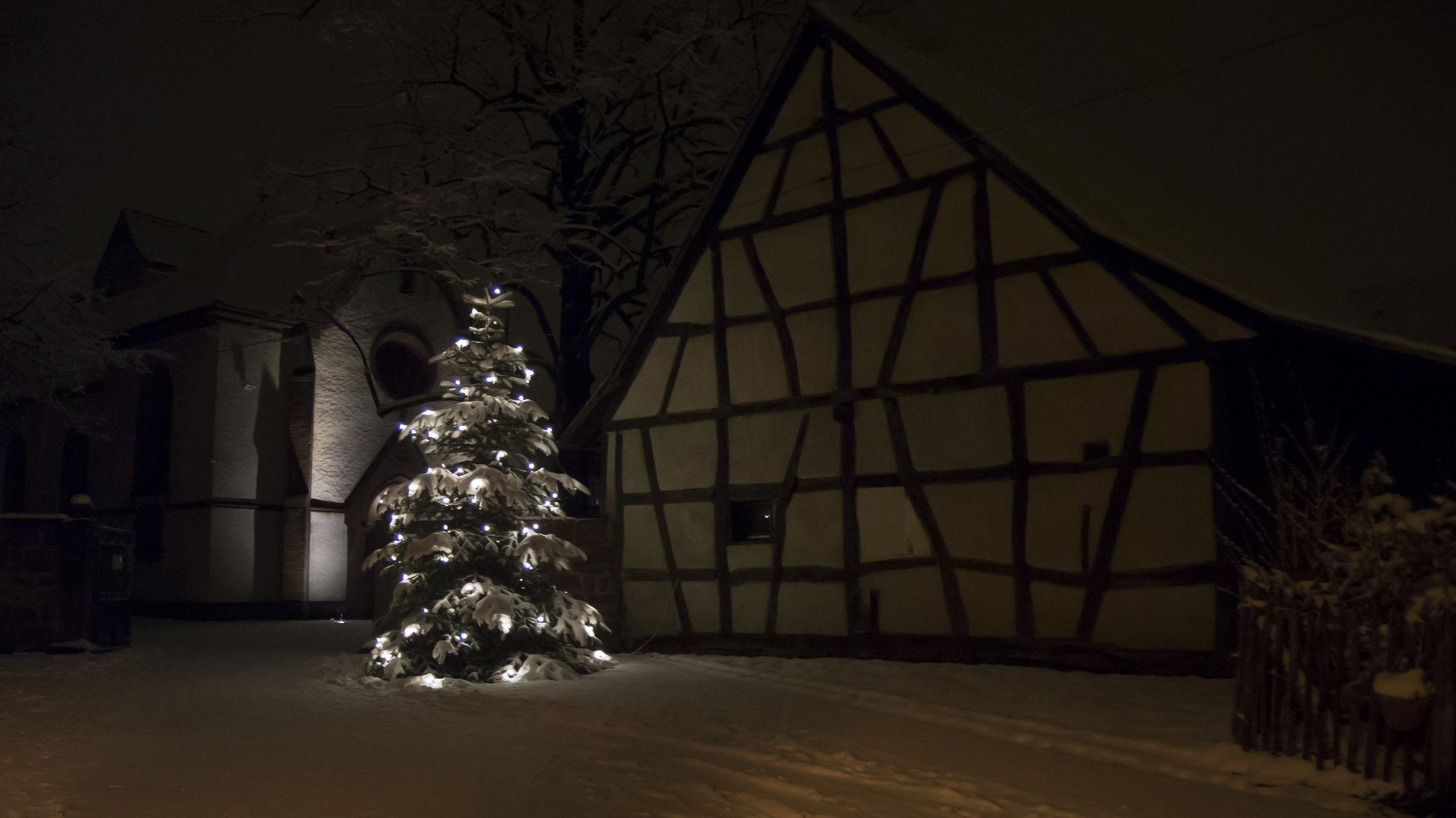 2560x1440 Christmas Lights wallpaper 2560x1440 desktop background
