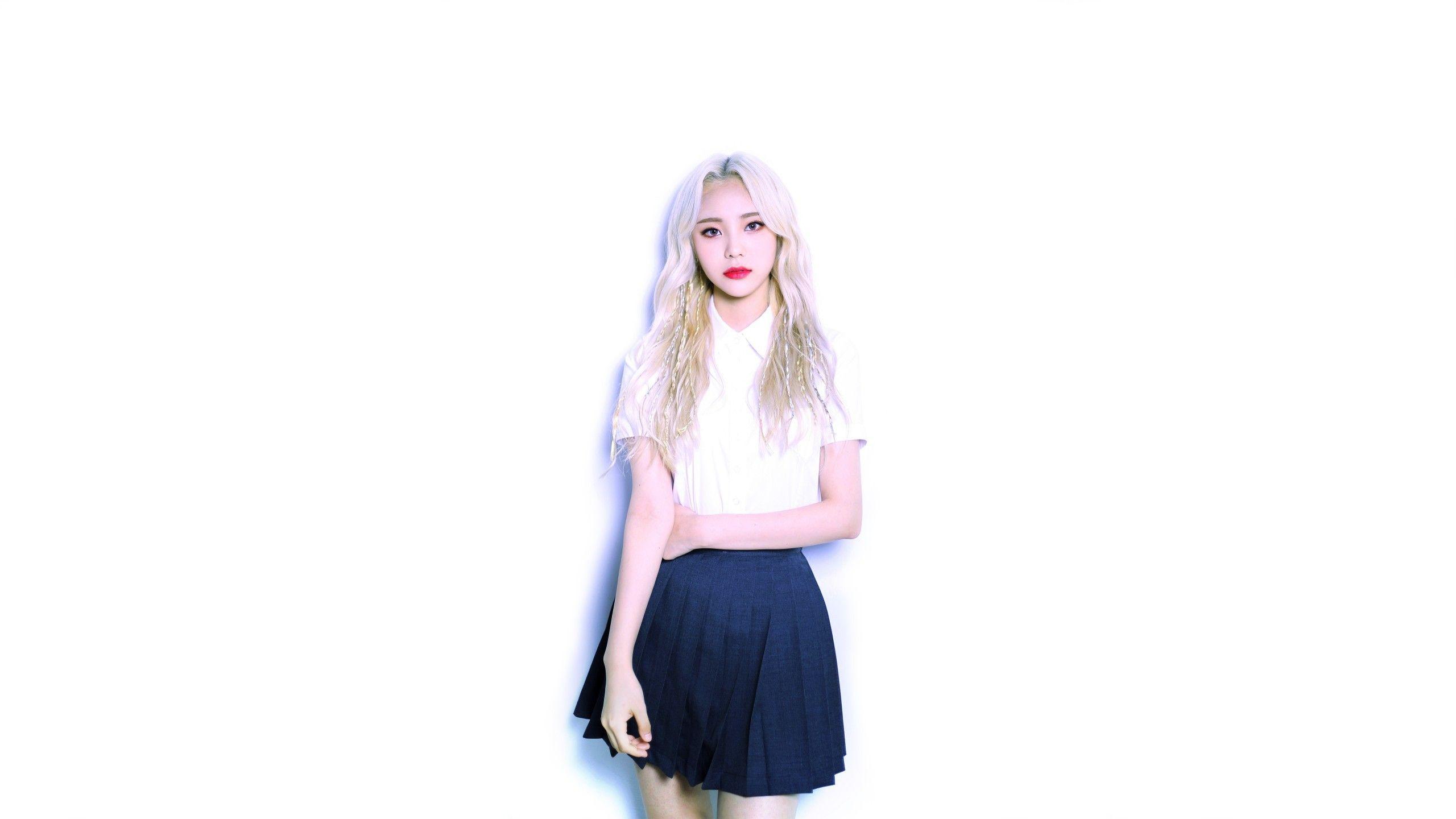 2560x1440 Download 2560x1440 Loona, Jinsoul, Blonde, South Korean Girl, Kpop
