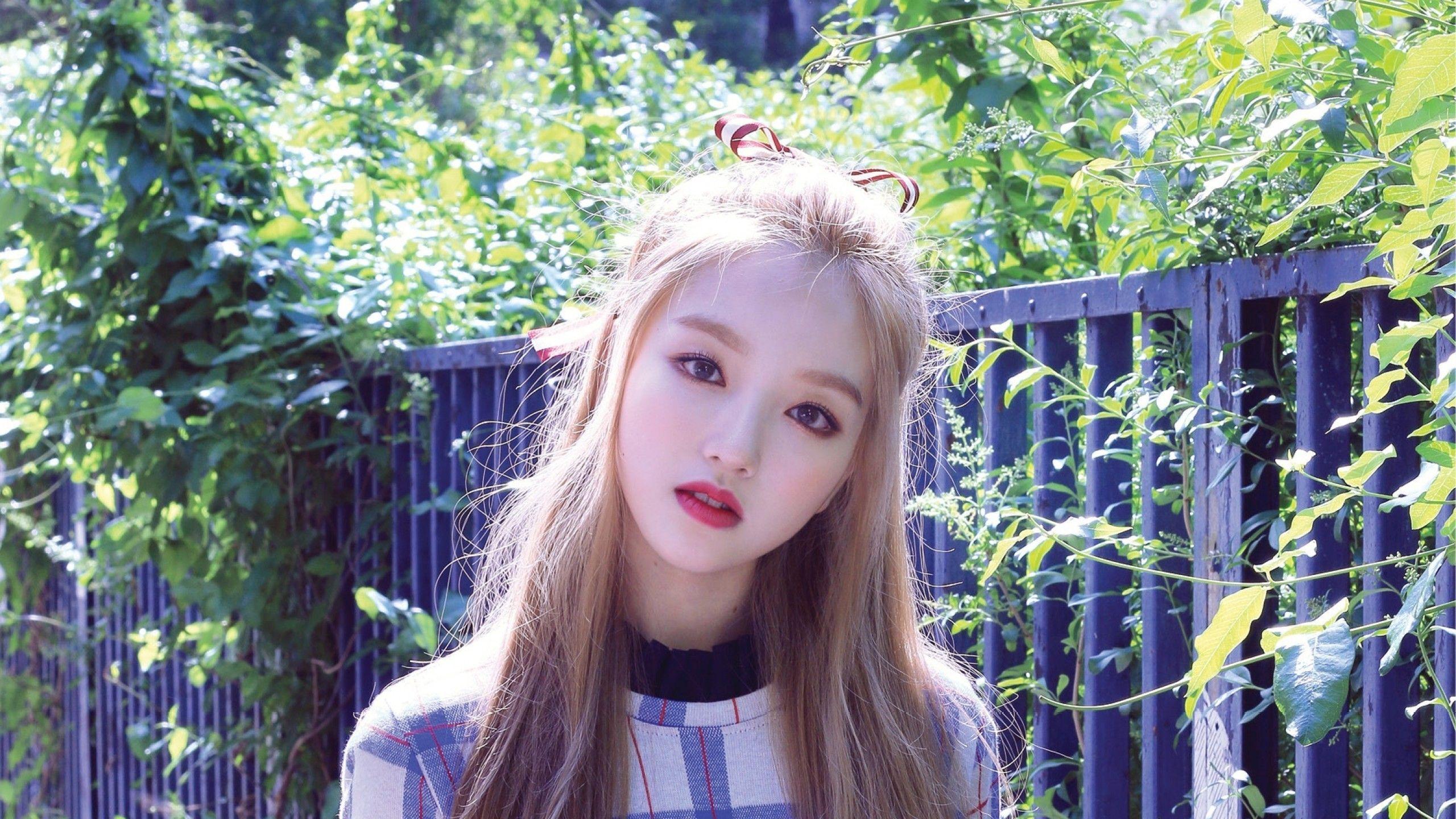 2560x1440 Download 2560x1440 Go Won, Loona, South Korean Singer, Kpop