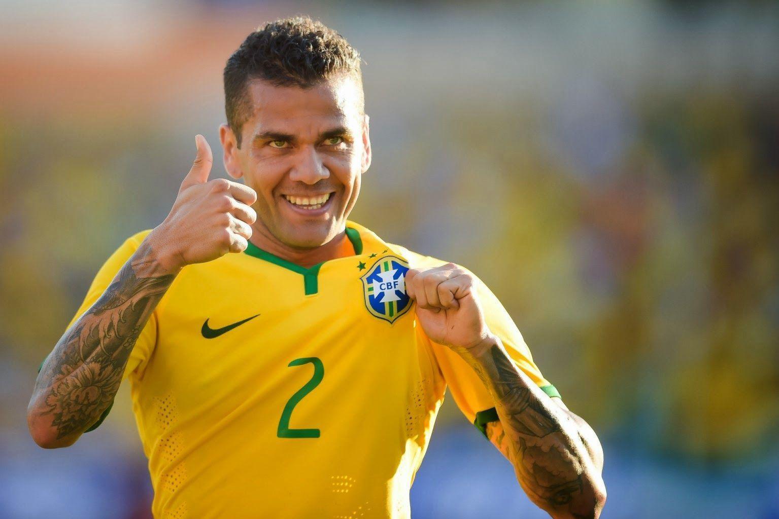 1535x1024 Dani Alves Brazil Wallpaper