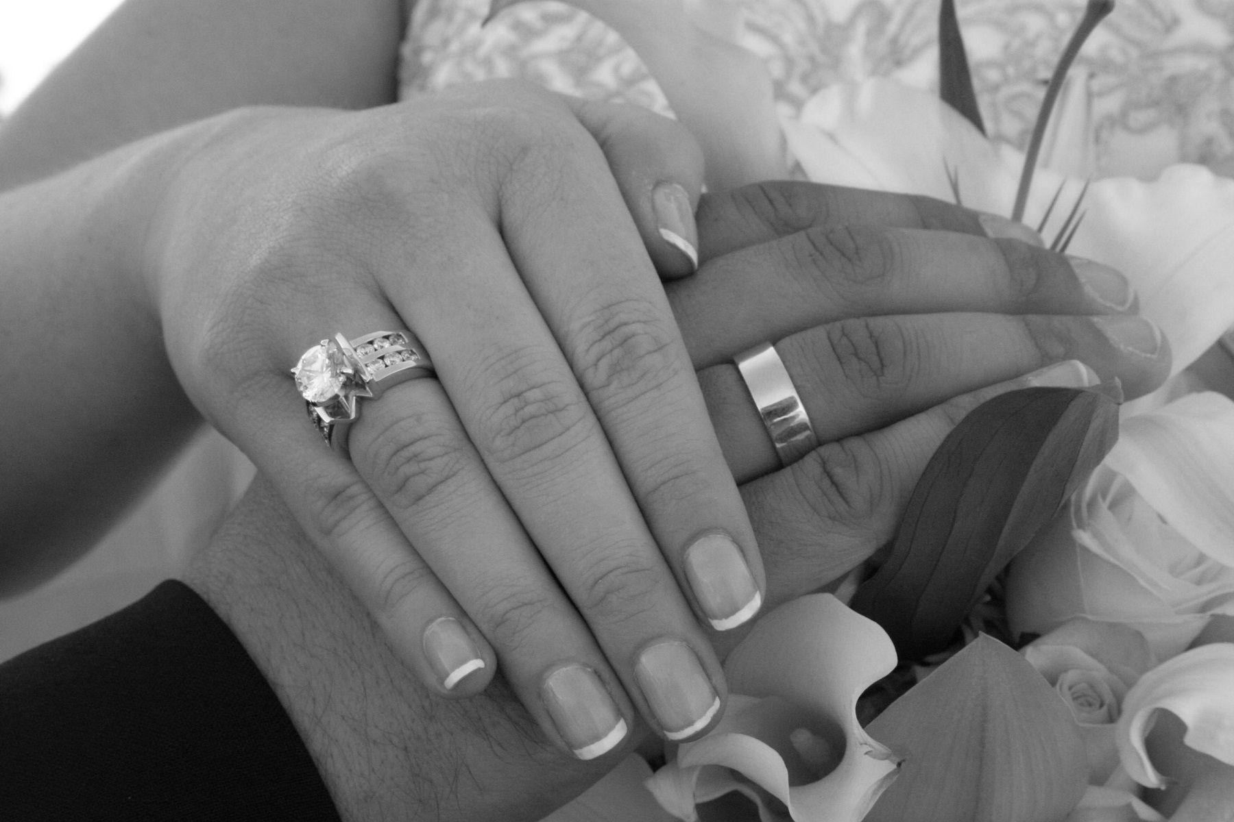 1800x1200 Happy Wedding Engagement Ring Hands Wide Hd Wallpaper