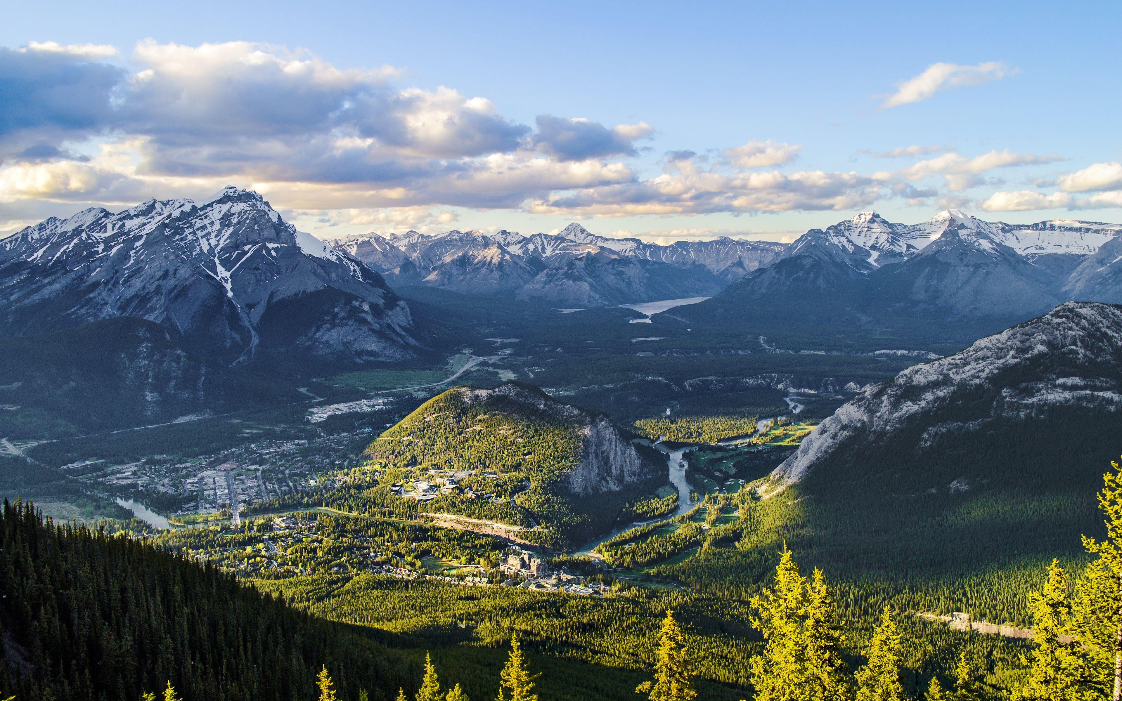 3840x2400 Town of Banff in Alberta, Canada wallpaper and image
