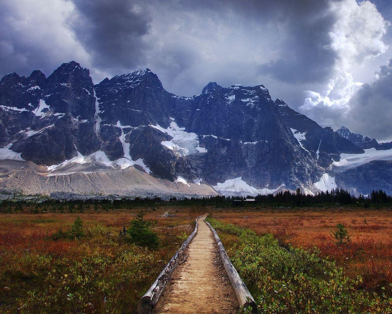 1280x1024 Tonquin Valley Alberta Canada desktop PC and Mac wallpaper