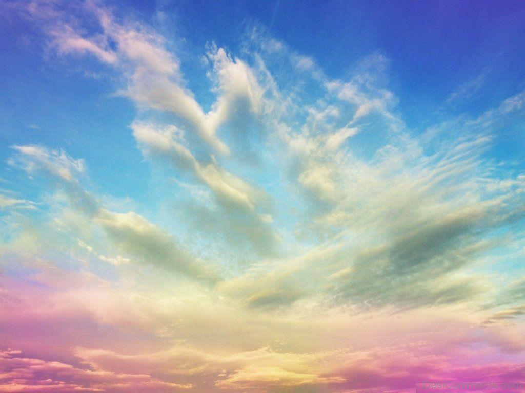 1024x768 Colorful Clouds