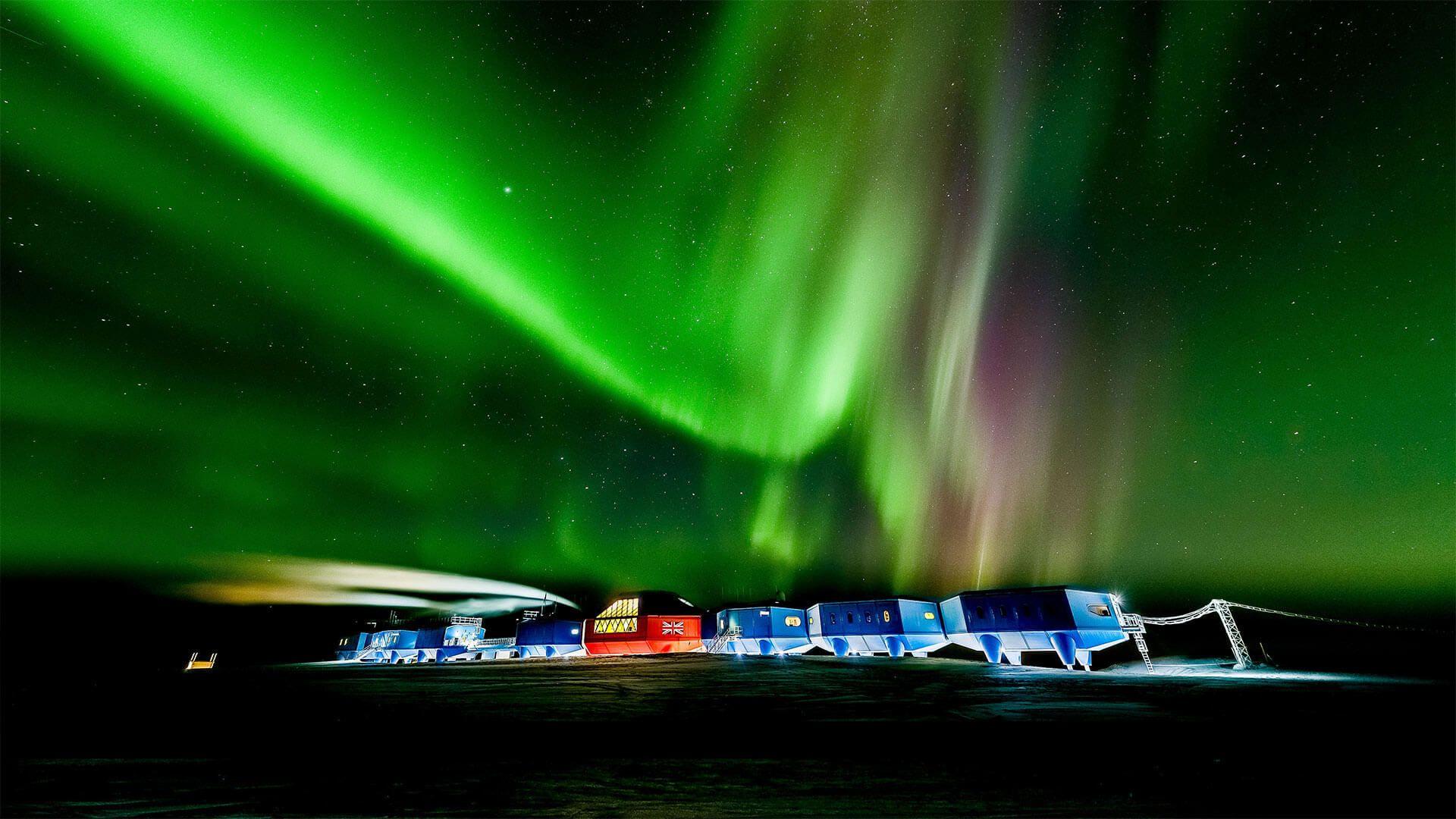 1920x1080 Southern lights for Antarctica Day
