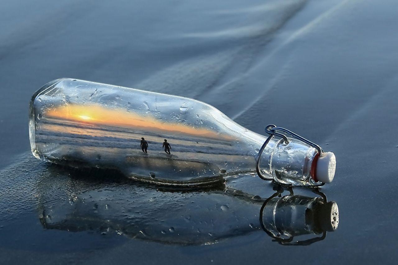1280x853 Image Sand Water Bottle