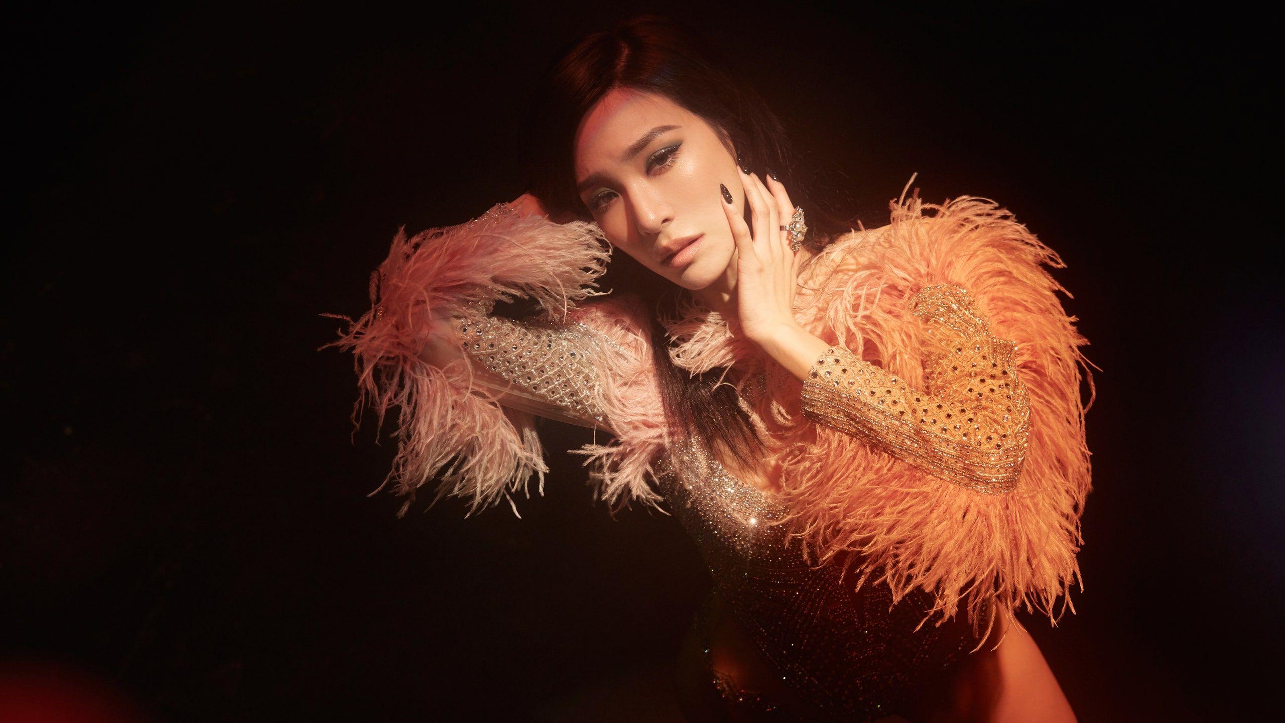 2560x1440 Tiffany Young on Her New Single Run For Your Life, the Magnetic