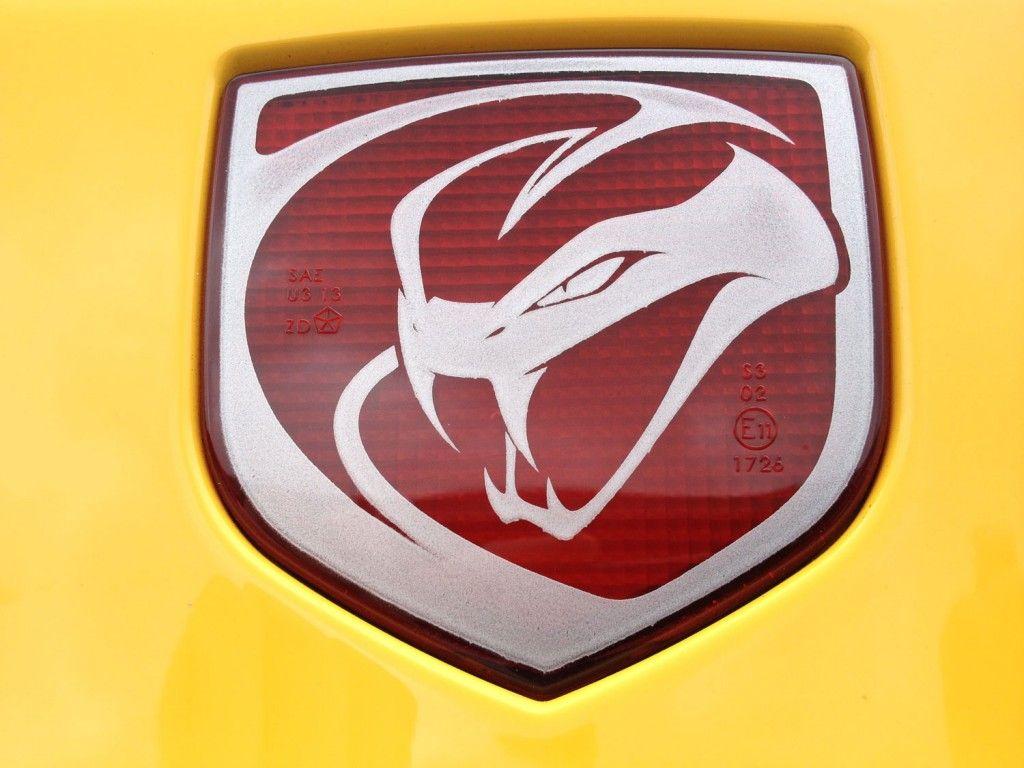 1024x768 SRT Viper Logo wallpaperx768