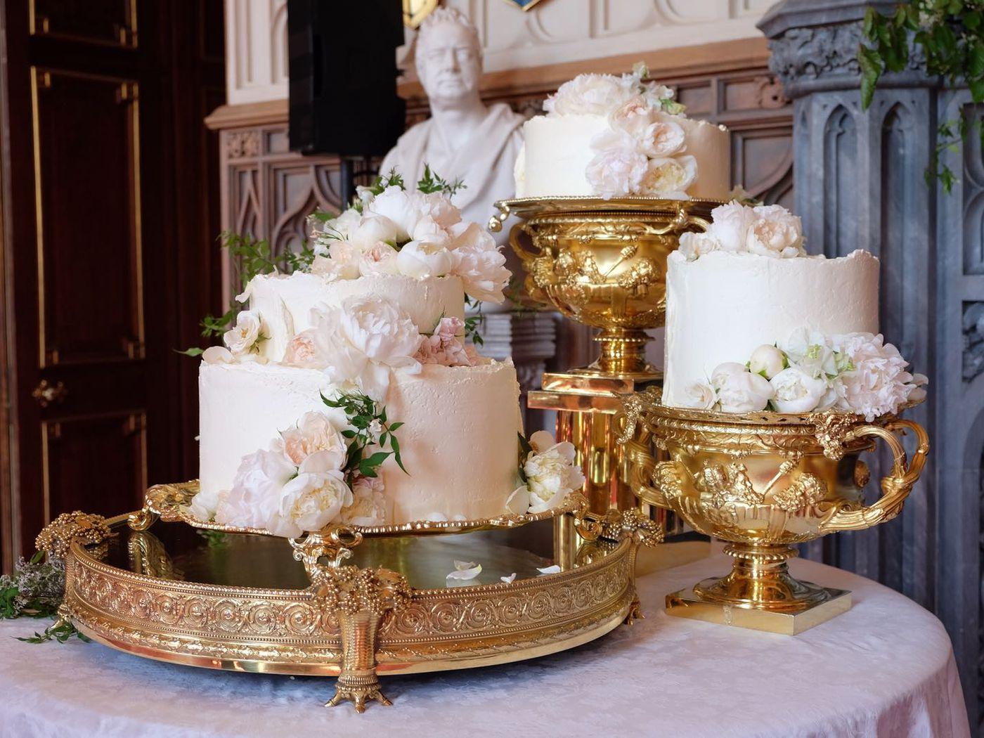 1400x1050 British Royal Wedding Cakes Over the Years