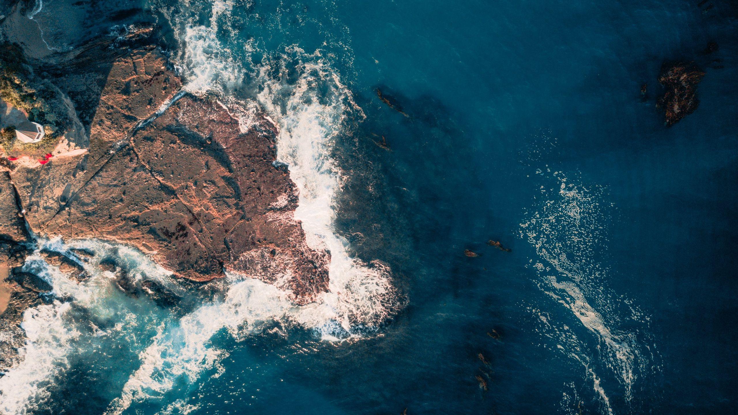 2560x1440 Download wallpaper 2560x1440 laguna beach, ocean, spray, top view