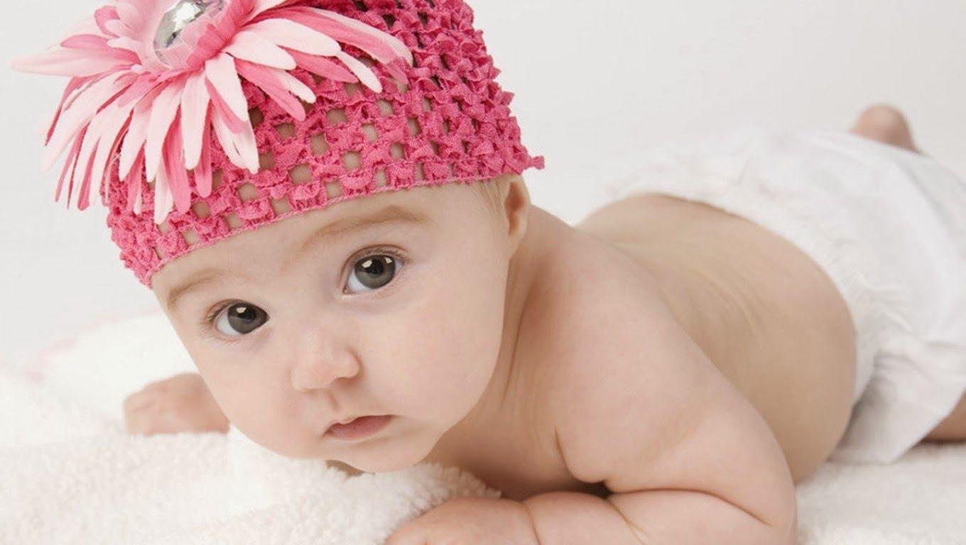 1360x768 Beautiful Babies Wallpaper 2017