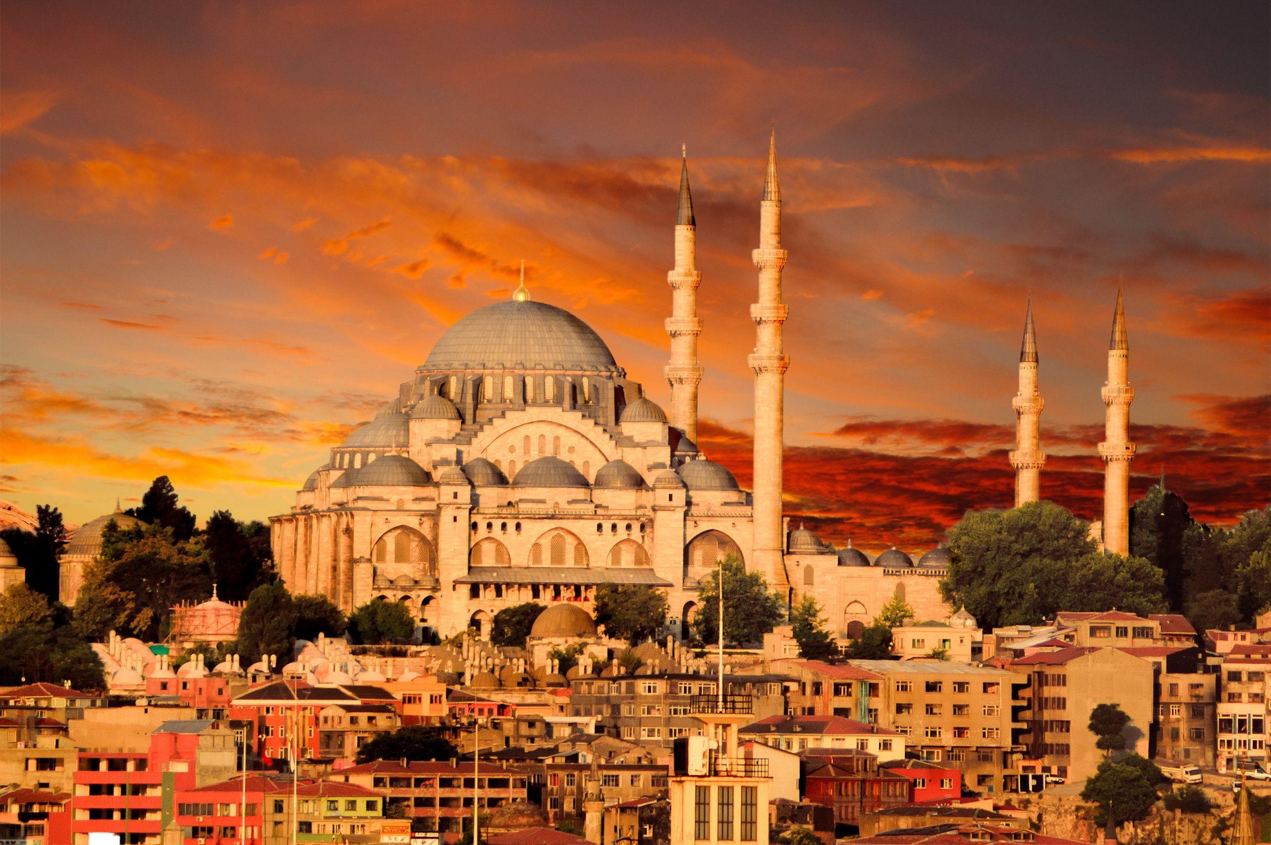 2512x1670 Istanbul HD Wallpaper