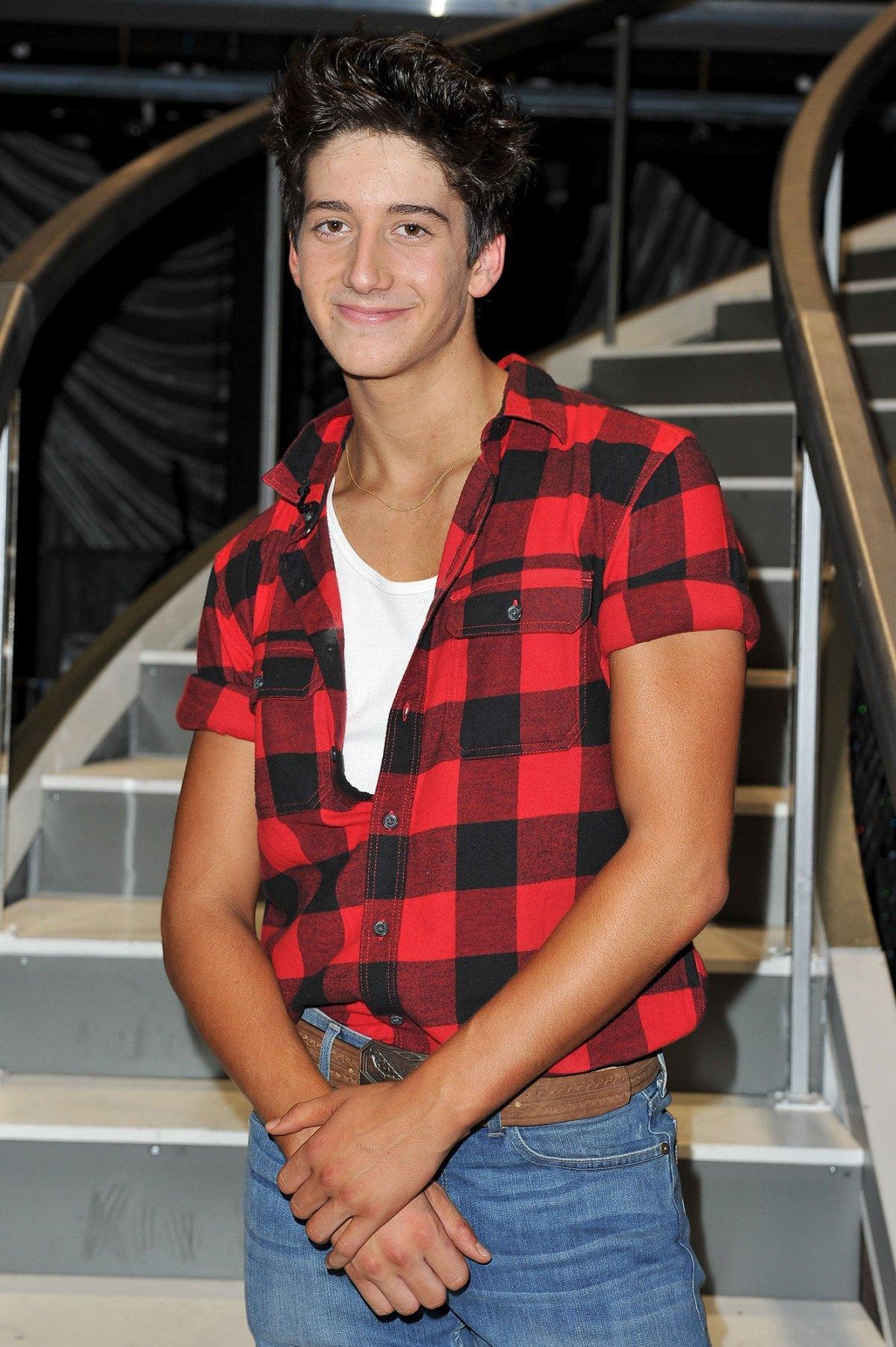 1200x1803 Milo Manheim Wallpaper