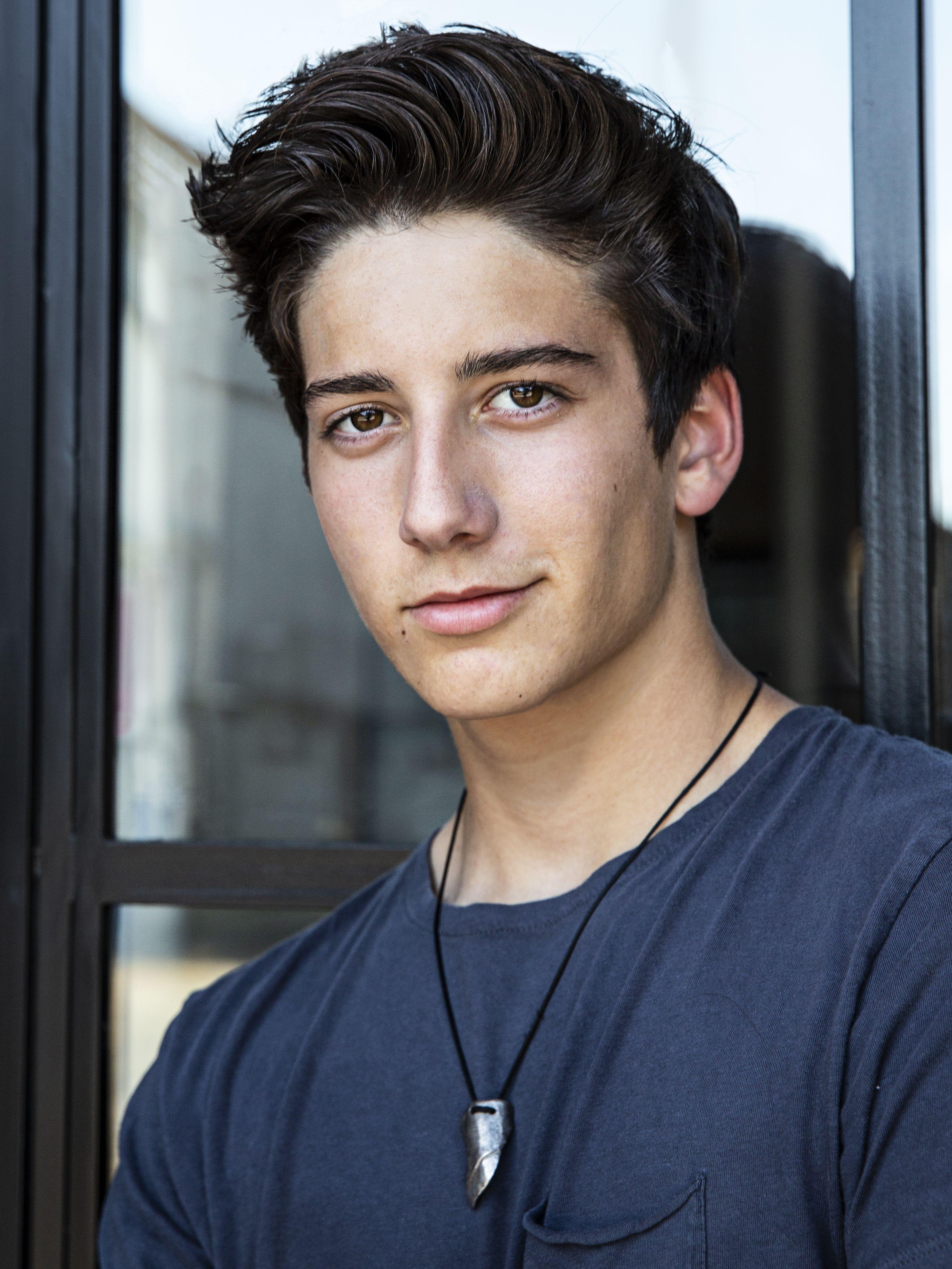 3199x4265 Milo Manheim: Movies, TV