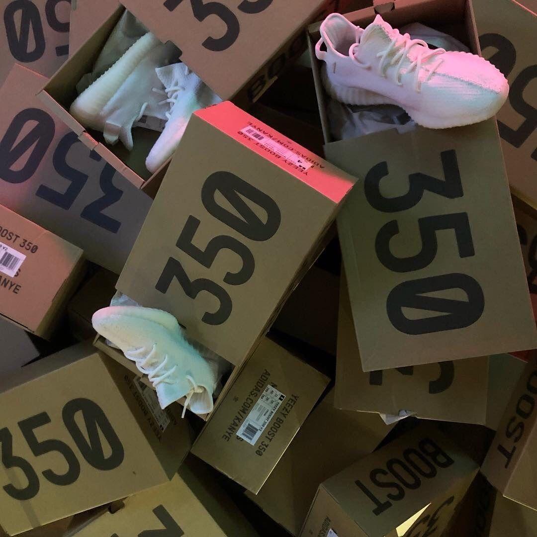 1080x1080 yeezy350