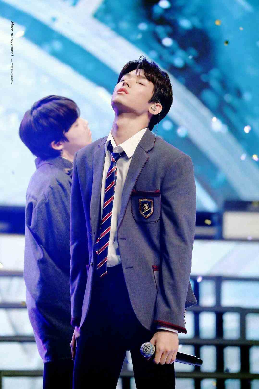 1078x1618 The Boyz Wallpaper