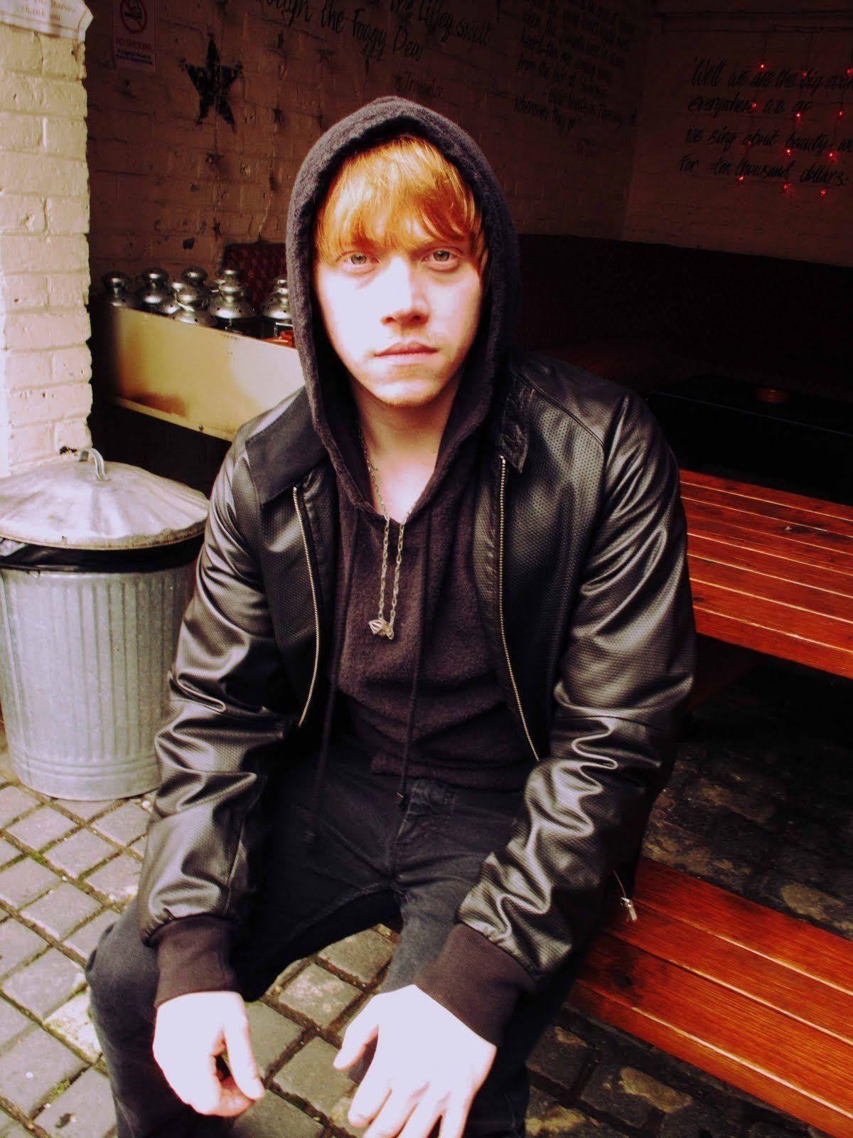 1200x1600 no magazine Grint Photo