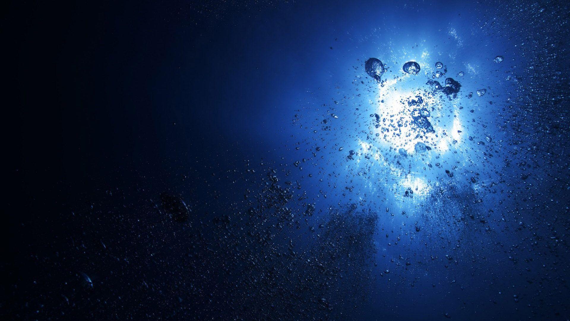 1920x1080 Thalassophobia: A couple of 1920x1080 wallpaper hand in the sea