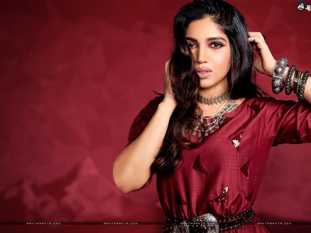 1024x768 Hot Bollywood Heroines & Actresses HD Wallpaper I Indian Models