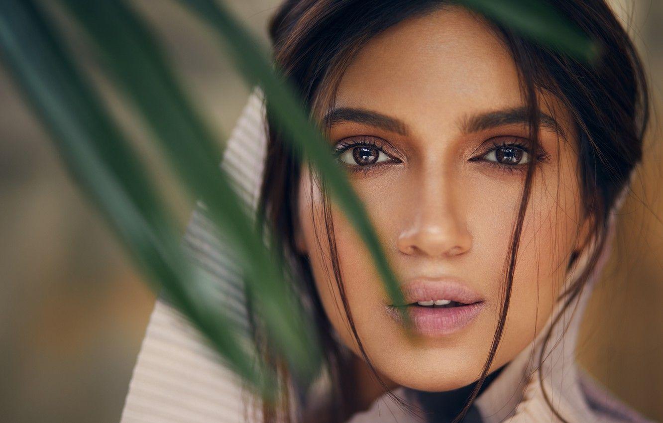 1332x850 Wallpaper hair, makeup, celebrity, face, girl, eyes, Bhumi