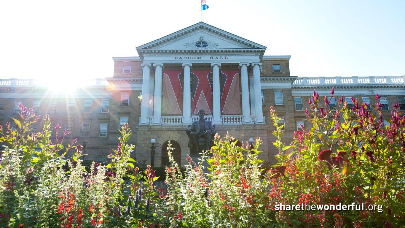 1366x768 University of Wisconsin Wallpaper