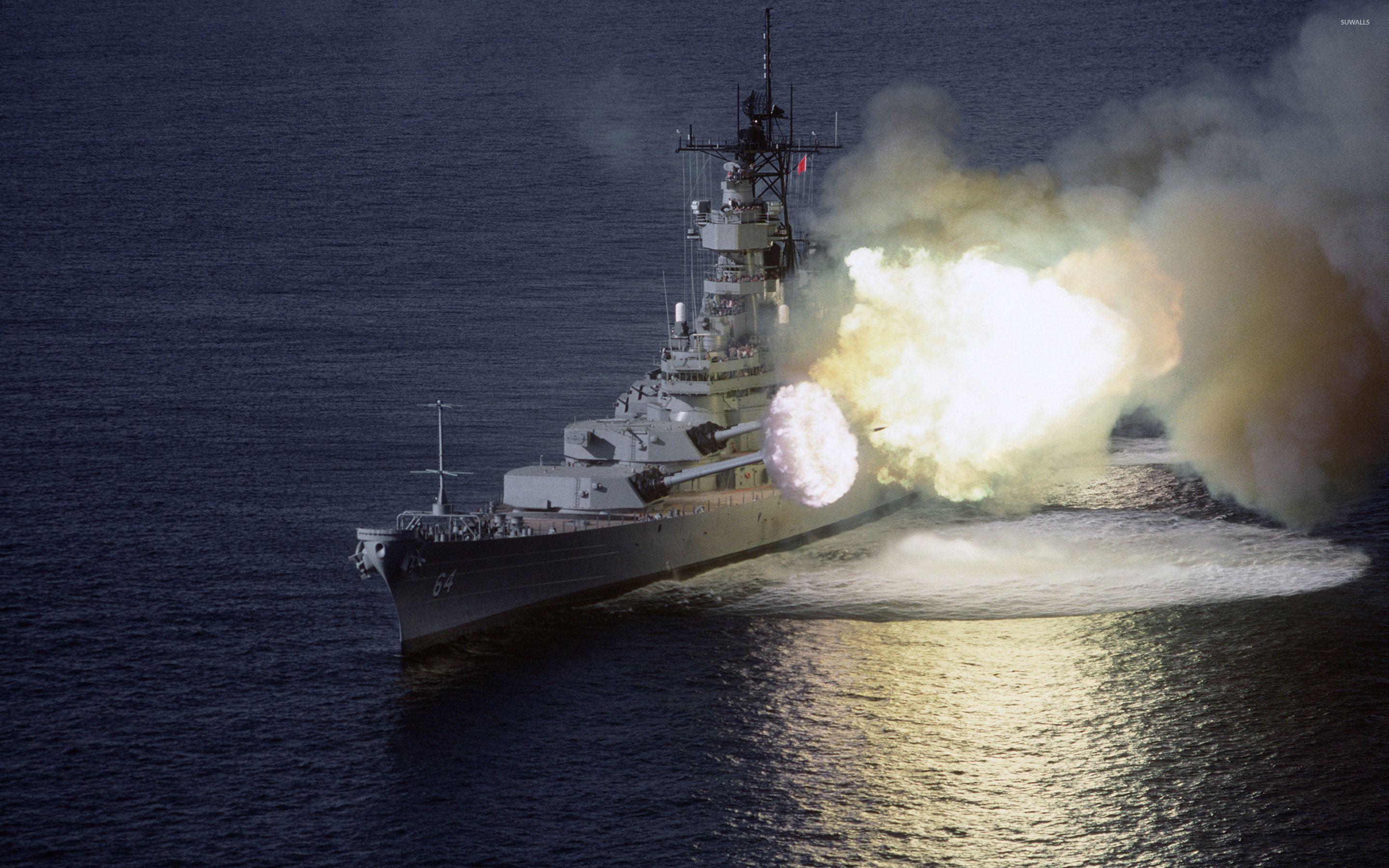 2880x1800 Uss Wisconsin Firing