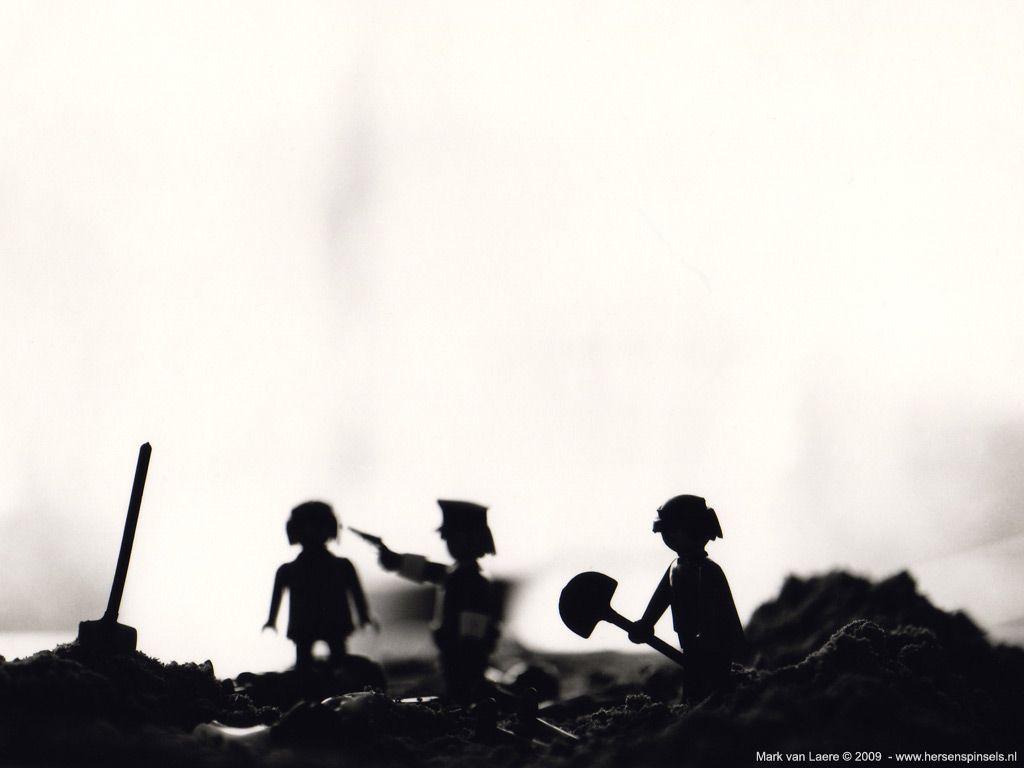 1024x768 Wallpaper: 'Execution' event in playmobil world. A