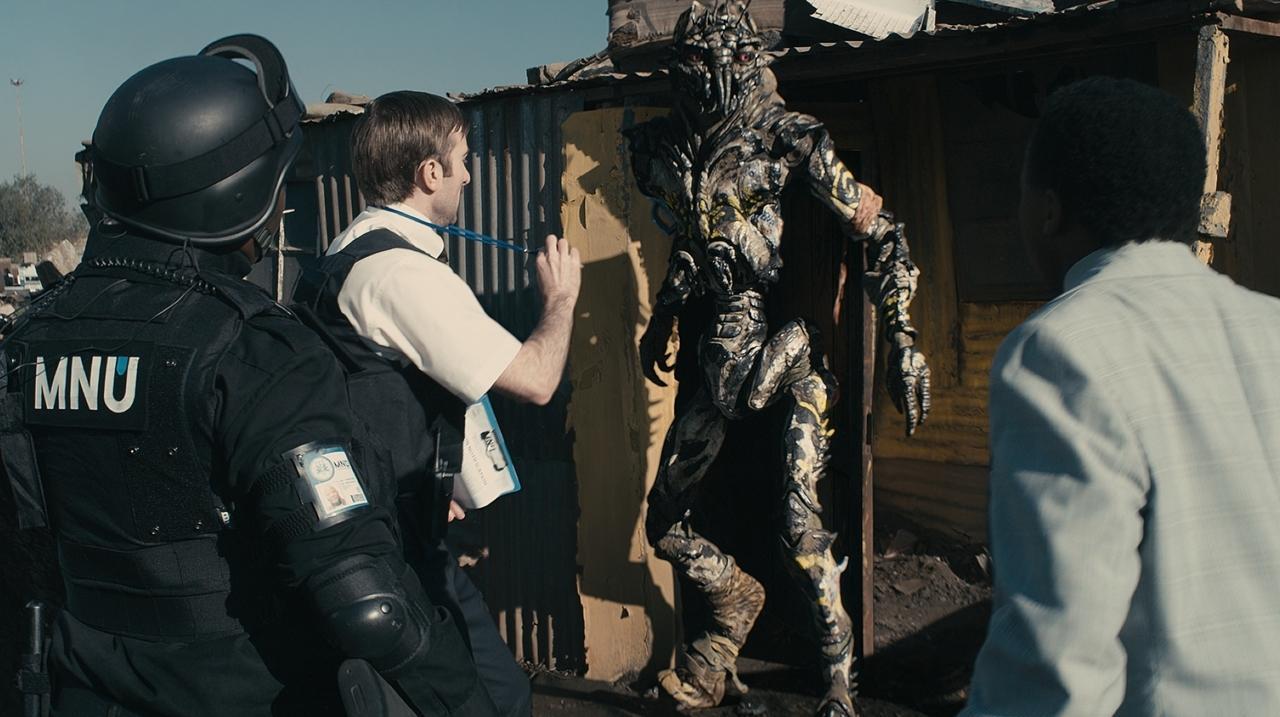 1280x717 Desktop Wallpaper District 9 Aliens Movies