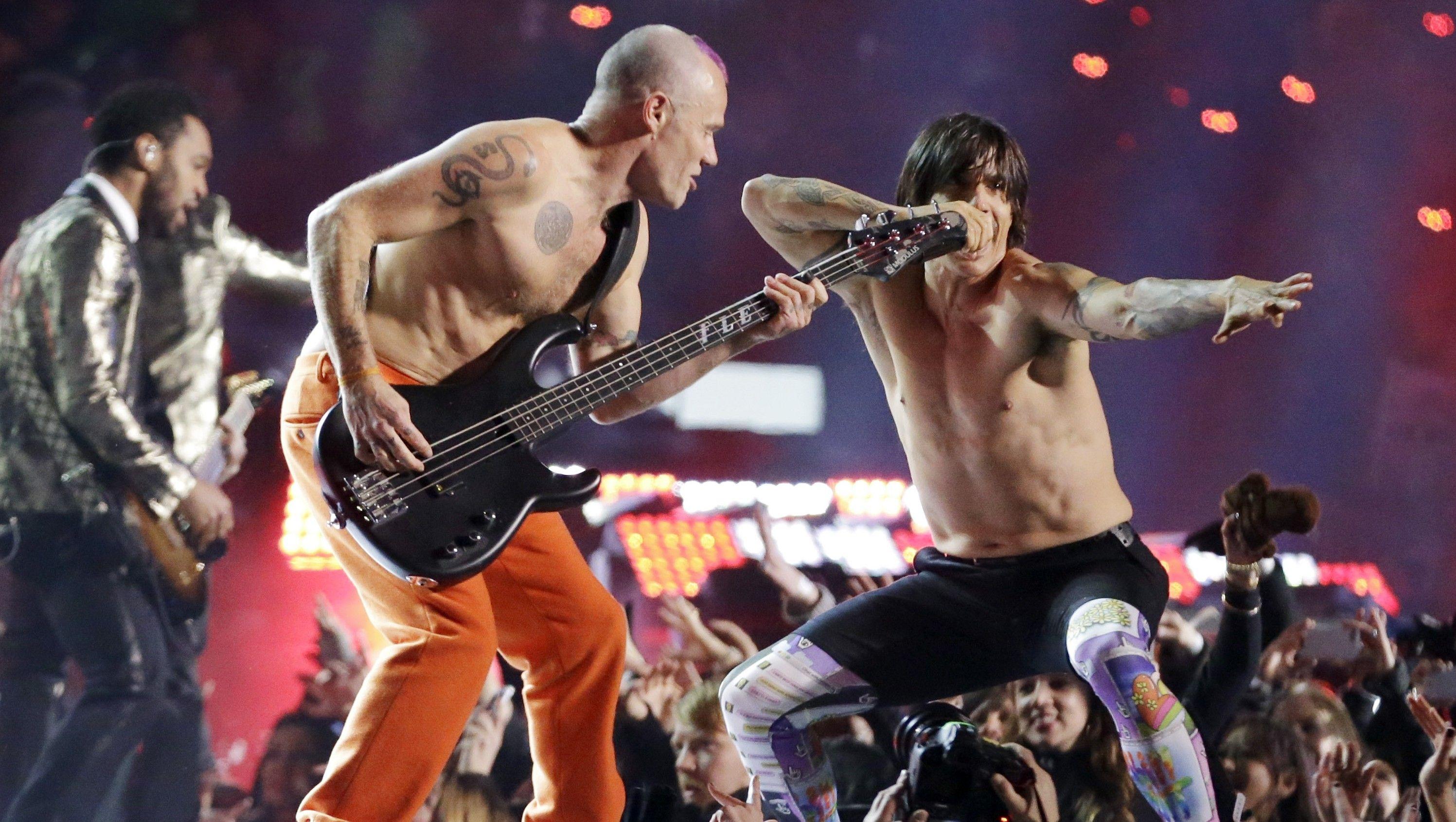 2994x1691 The Red Hot Chili Peppers: Air Guitar Champions