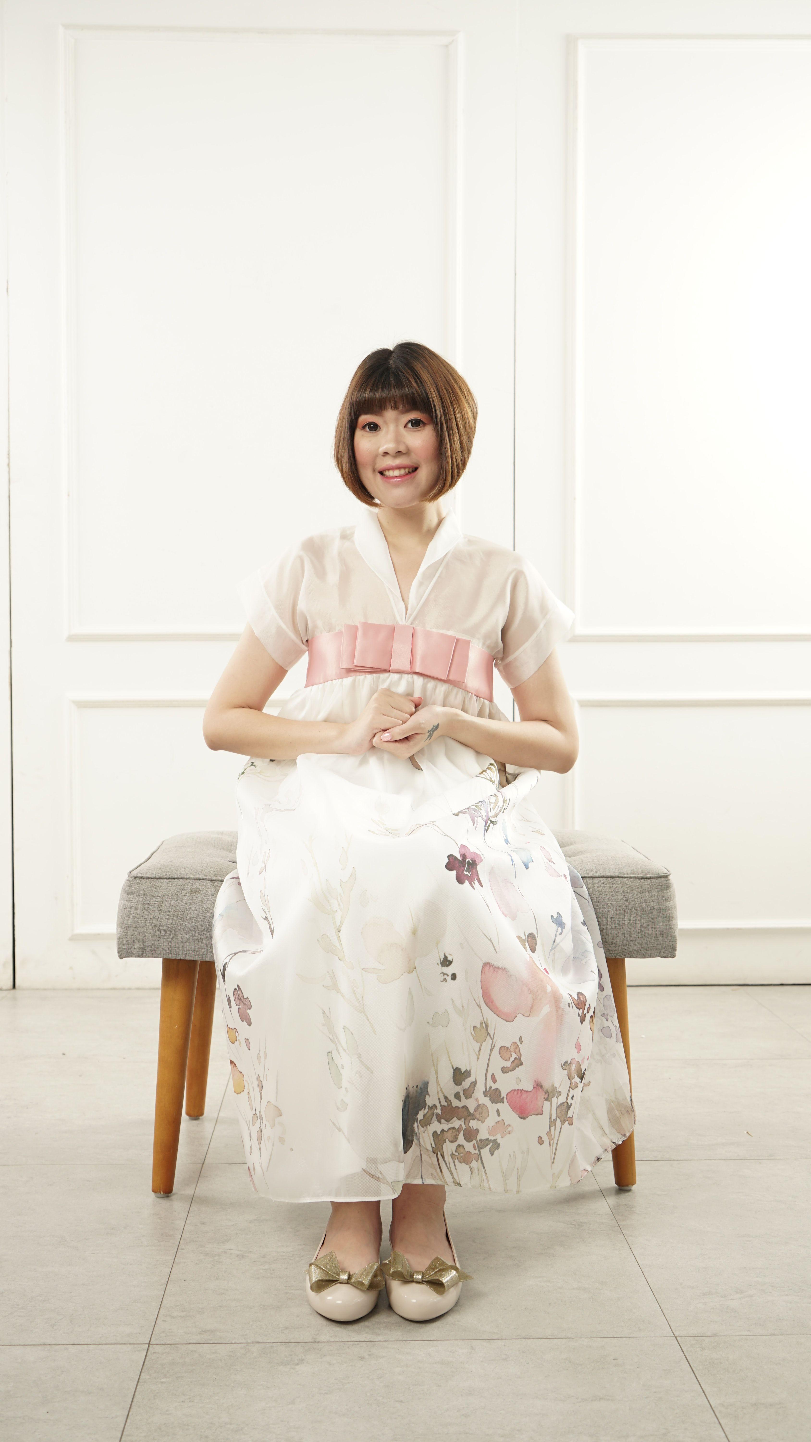 3376x6000 Hanbok Picture. Download Free Image