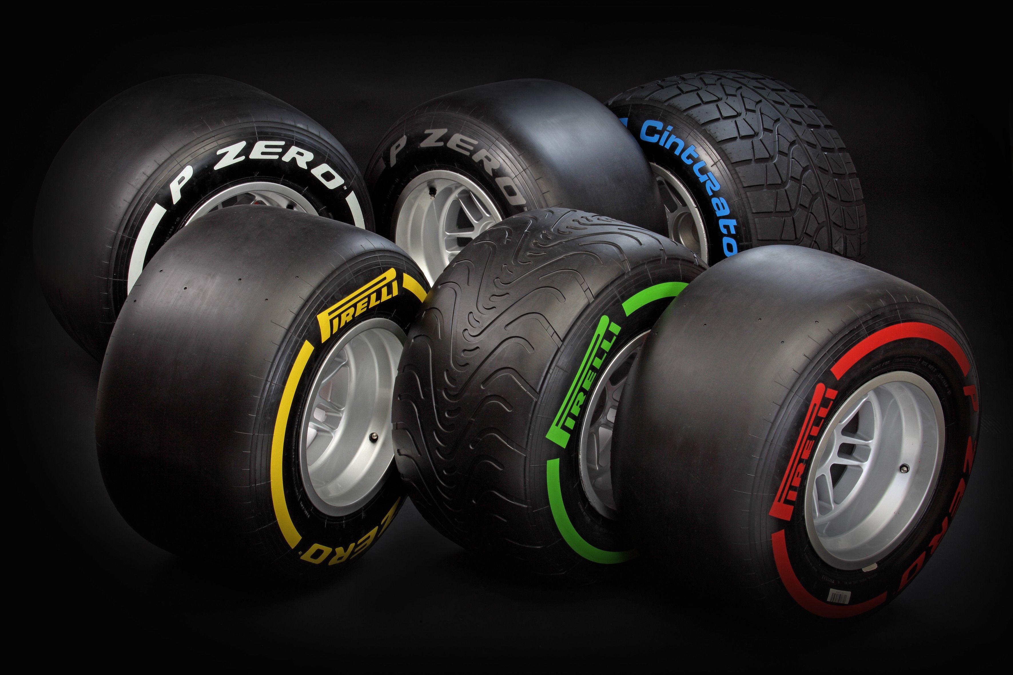 Колеса это. Pirelli f1 2022 Tyres. Шины Пирелли формула 1. Колесо ф1 Пирелли. Резина Мишлен ф1.