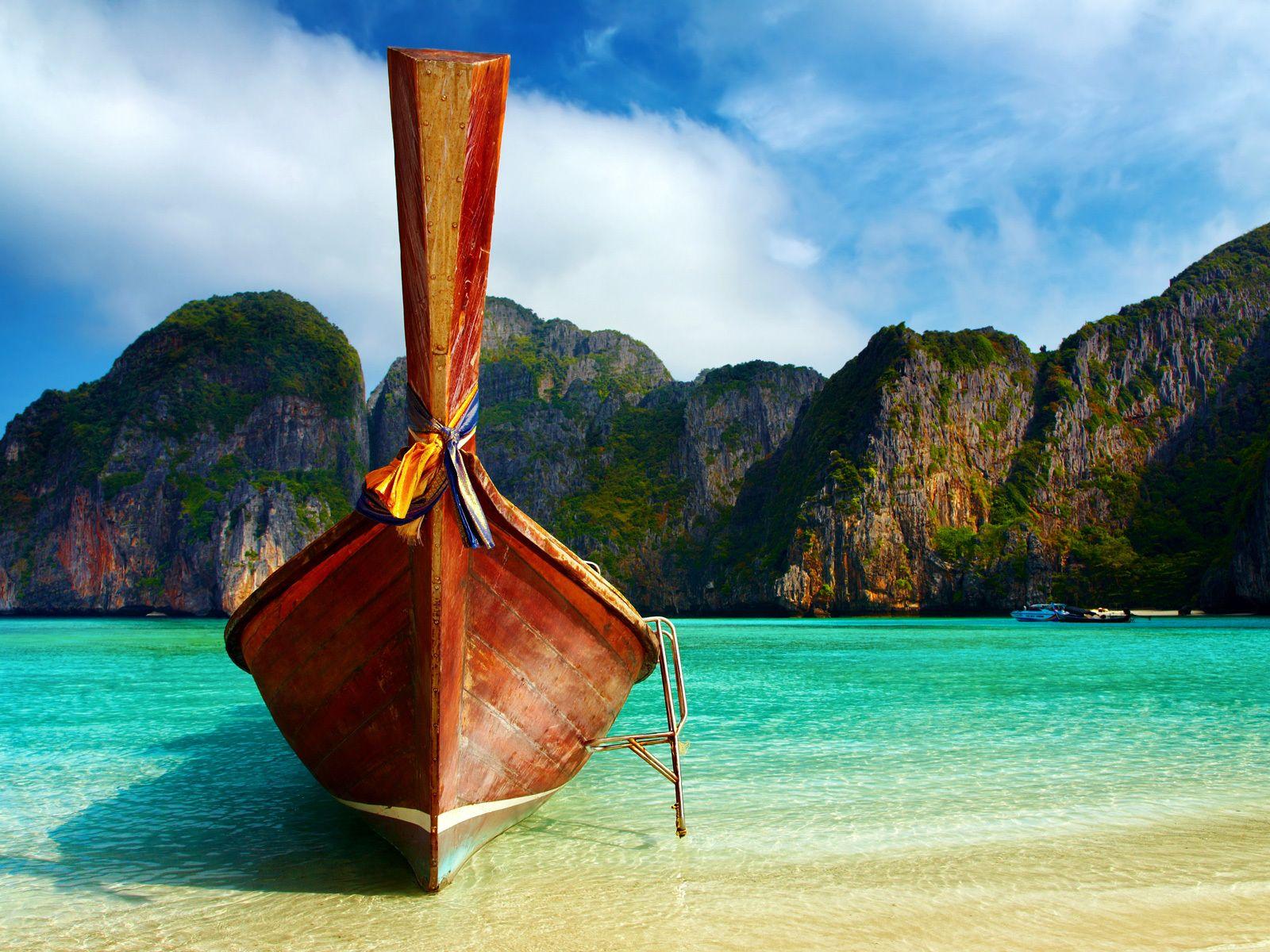 1600x1200 Beautiful Thailand beach wallpaper