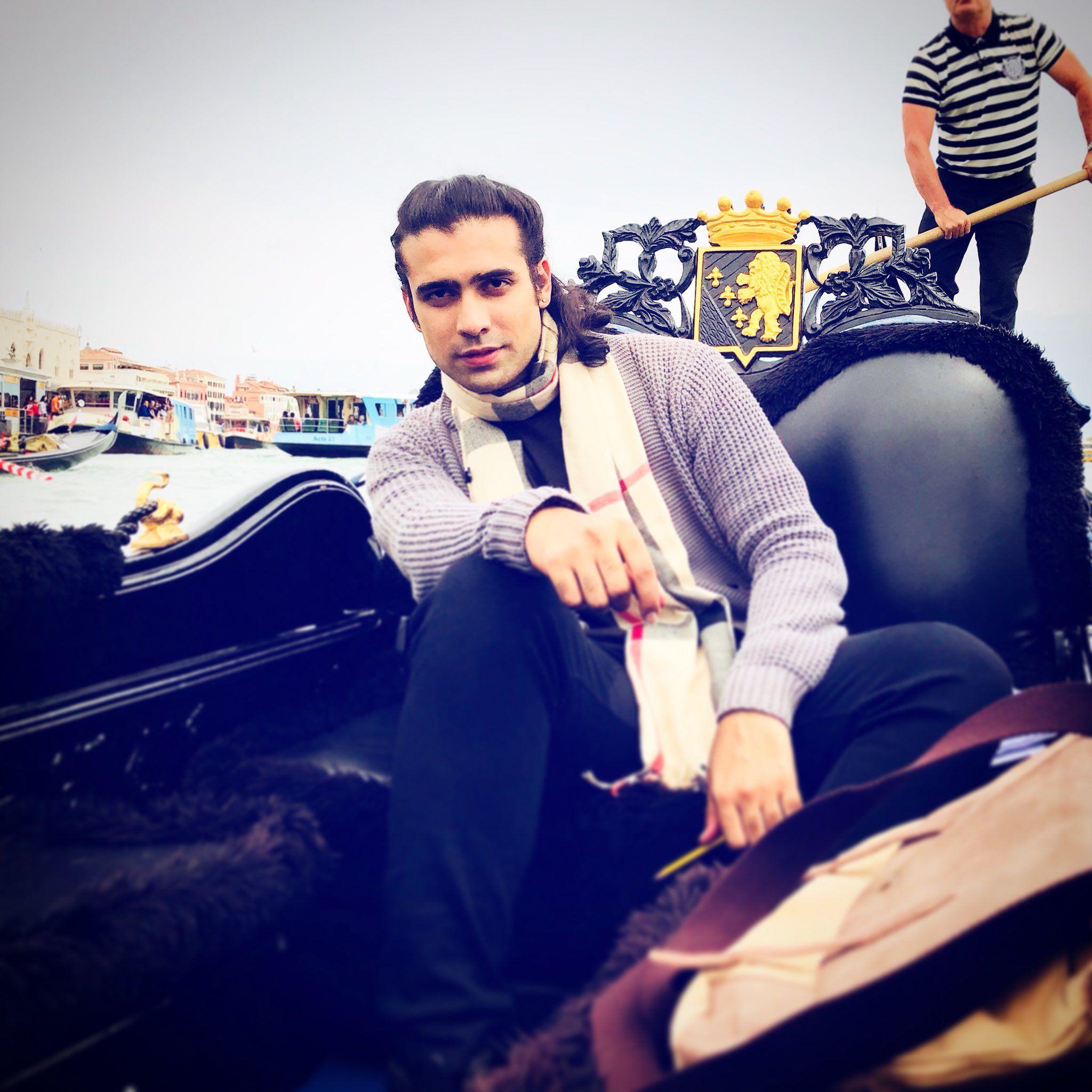 2048x2048 Jubin Nautiyal - Biến nó thành một cuộc hành trình không phải là một cuộc đấu tranh https://wallpaperaccess.com/full/2751901.jpg