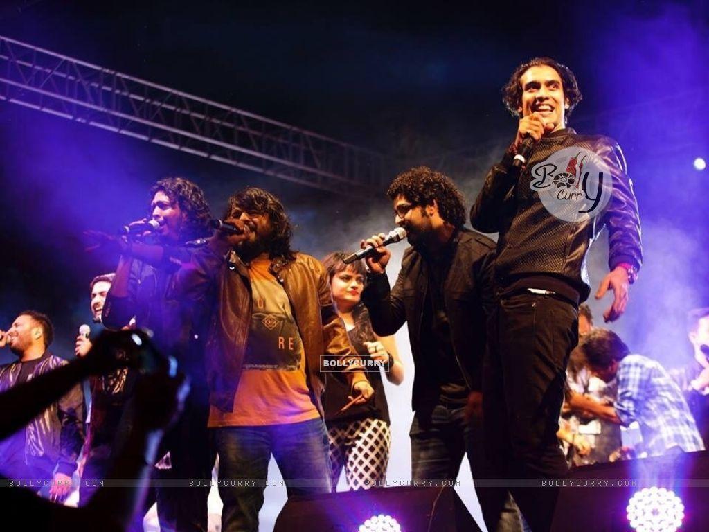 Hình nền 1024x768 - Jubin Nautiyal, Pritam, Siddharth Mahadevan và Aditi https://wallpaperaccess.com/full/2751990.jpg
