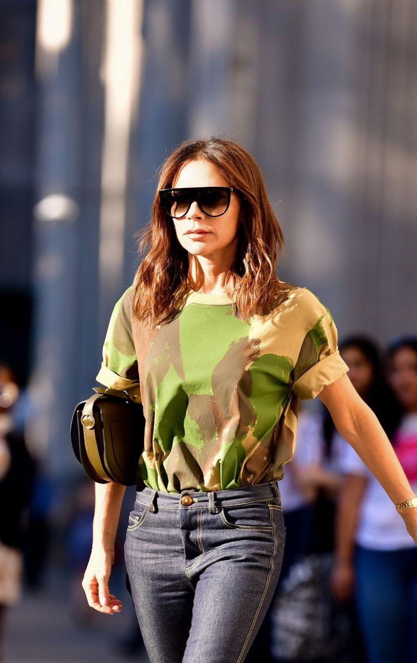 840x1336 Download 840x1336 Wallpaper Victoria Beckham, Camouflage, T Shirt