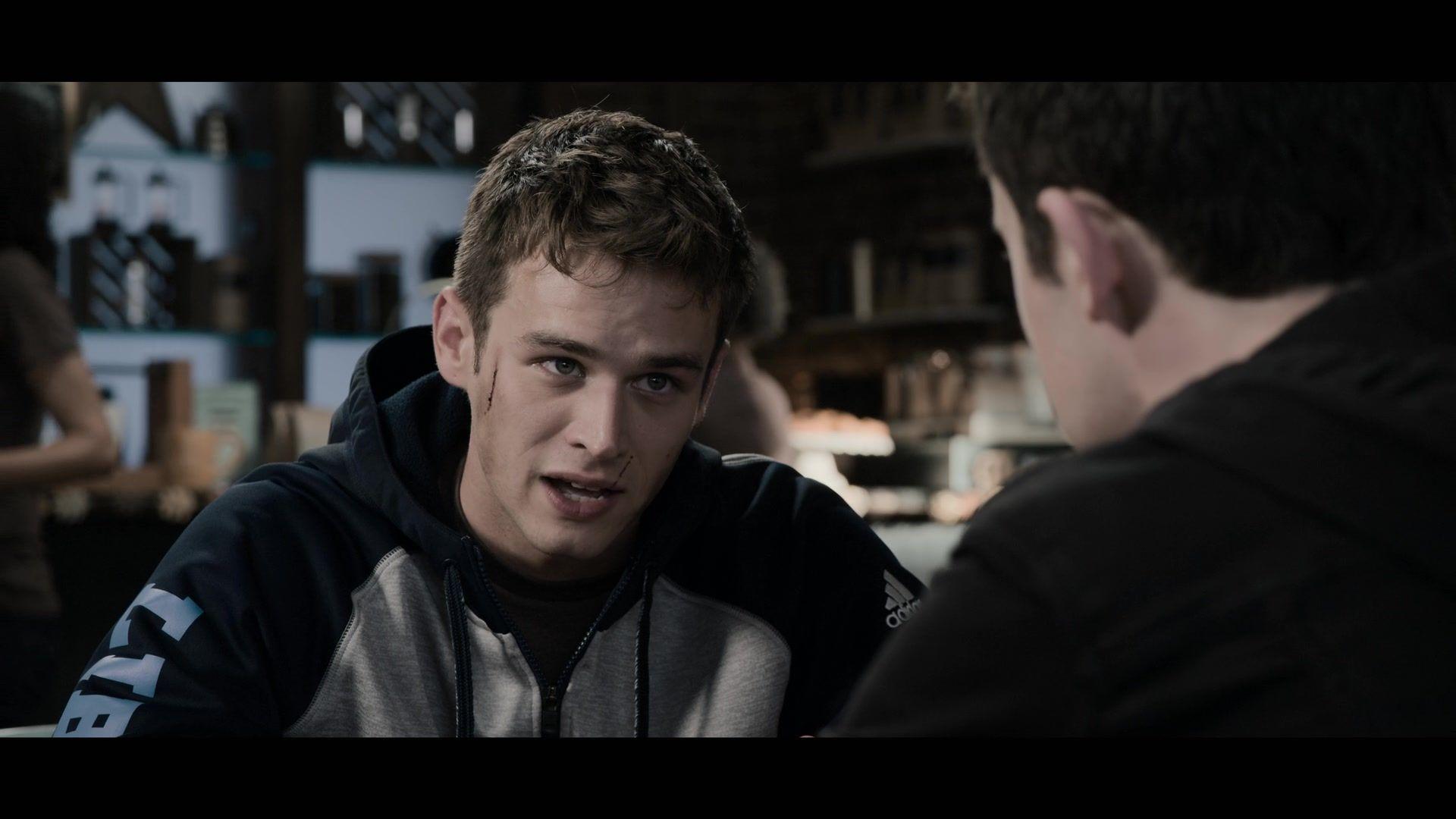 Brandon Flynn Wallpapers - Top Free Brandon Flynn Backgrounds