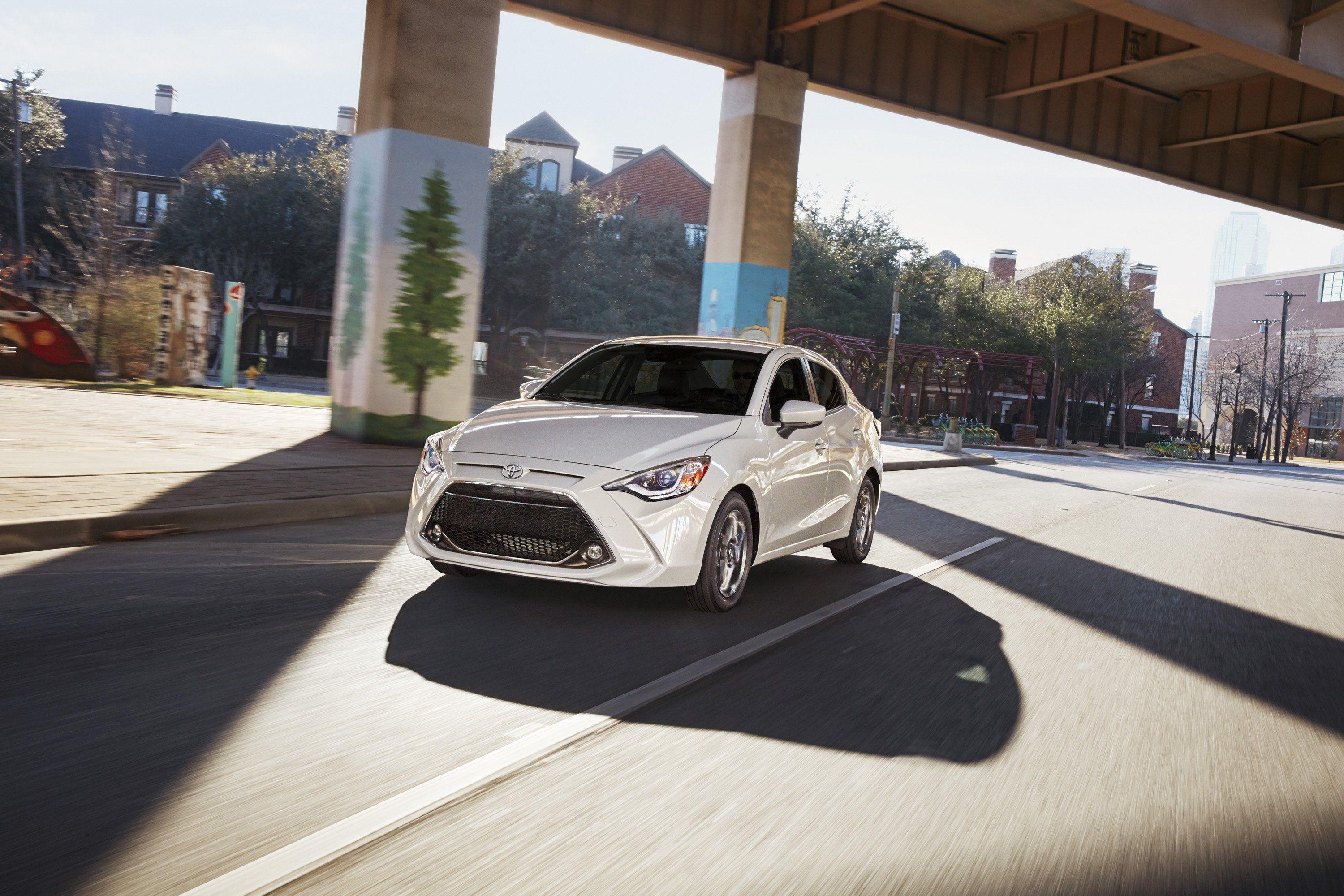 3000x2000 Toyota Yaris Sedan Wallpaper (HD Image)
