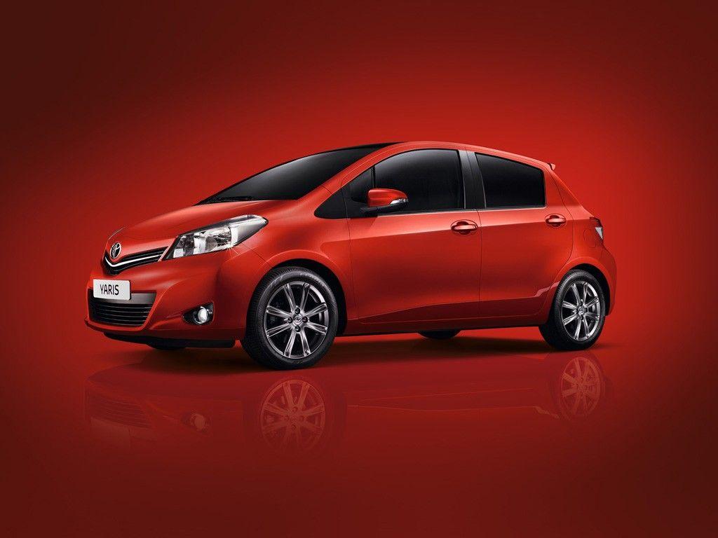1024x768 Toyota Yaris Wallpaper