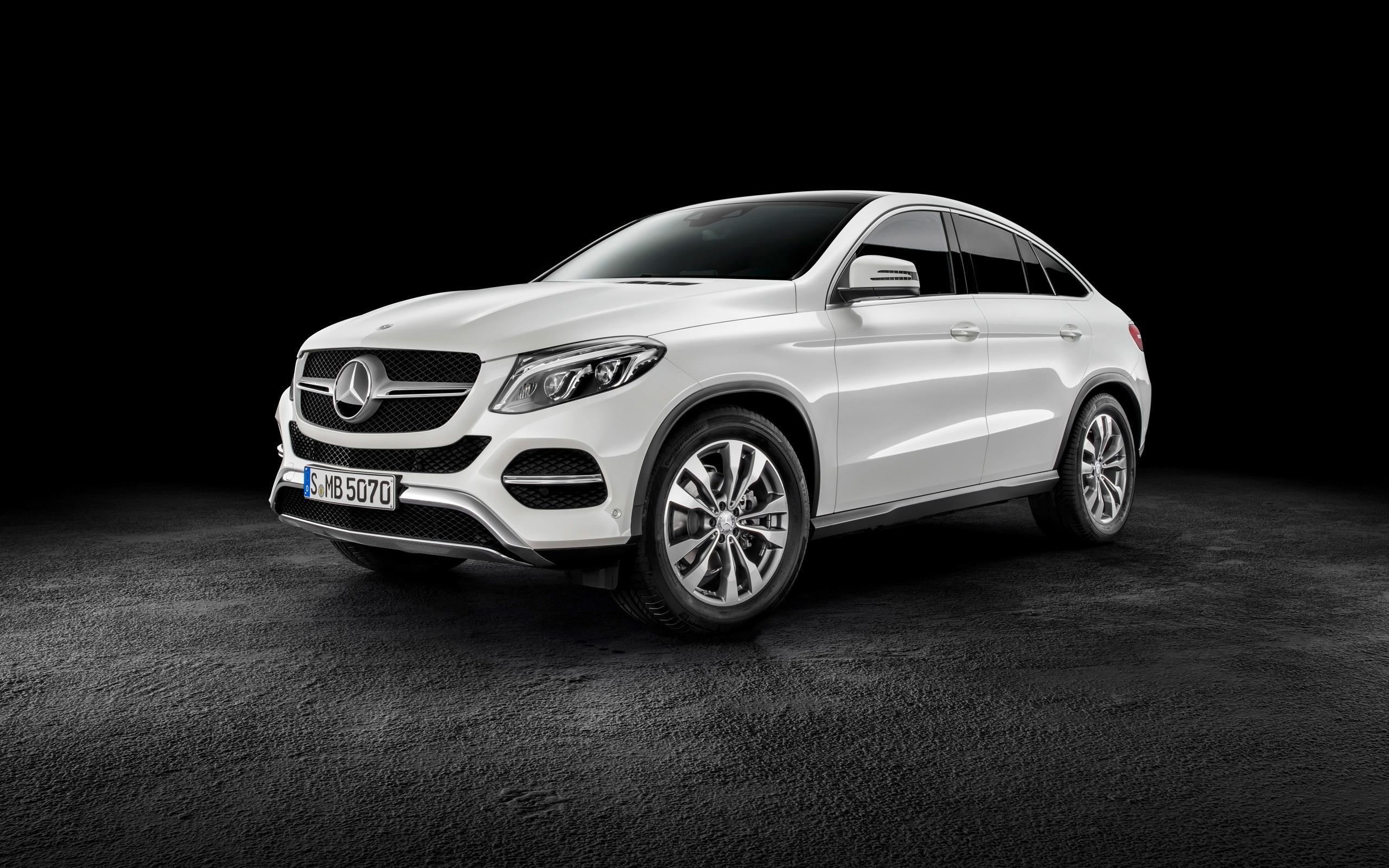 2560x1600 Mercedes GLE Wallpaper