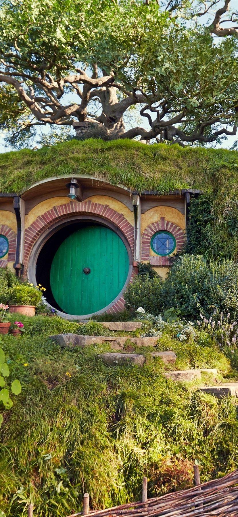 Hobbit House Background